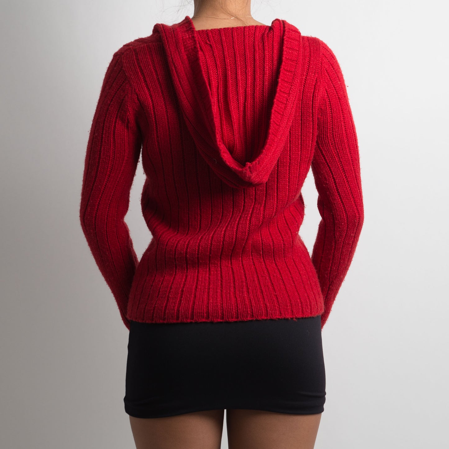 RED KNIT HOODED SWEATER