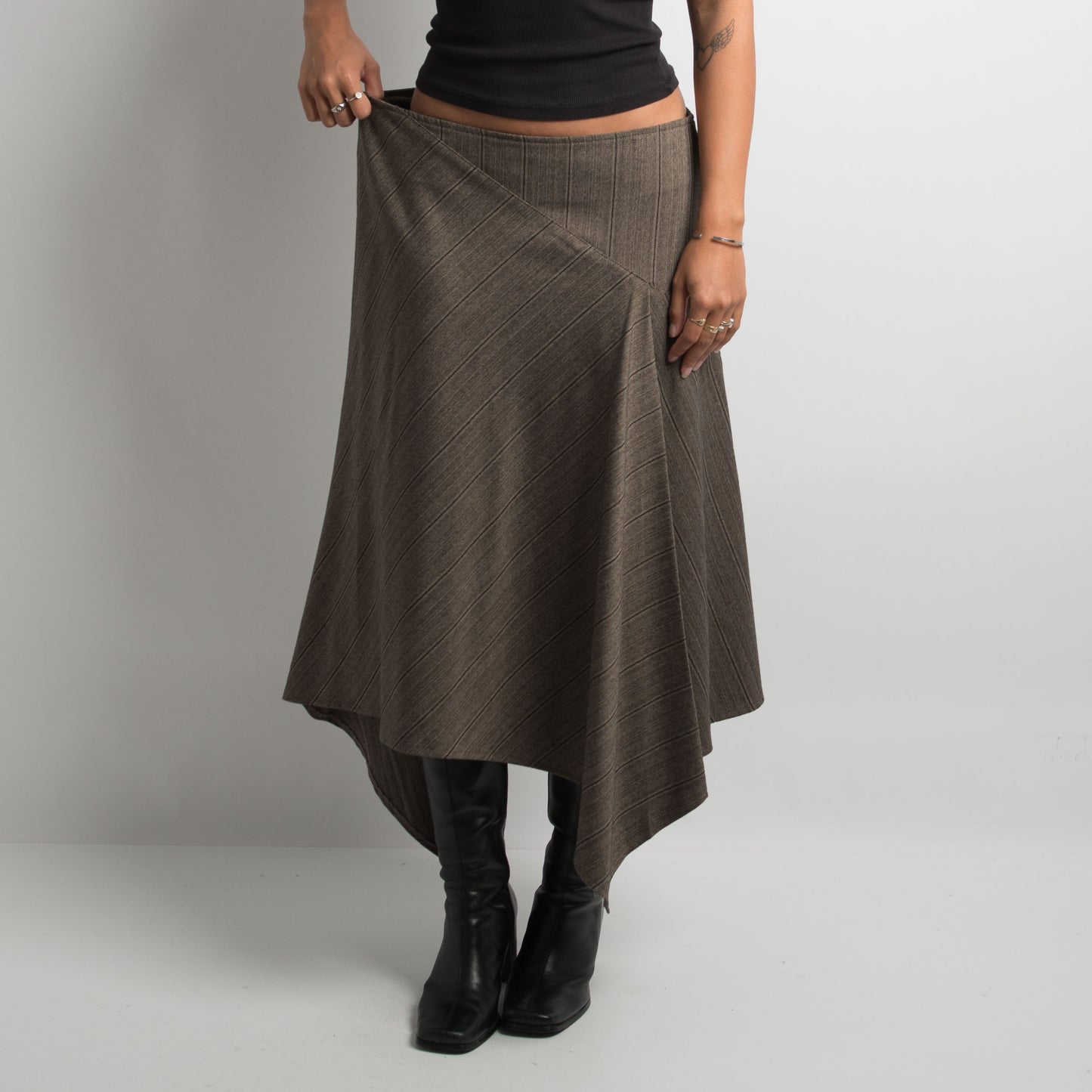 PINSTRIPE ASYMMETRIC SKIRT