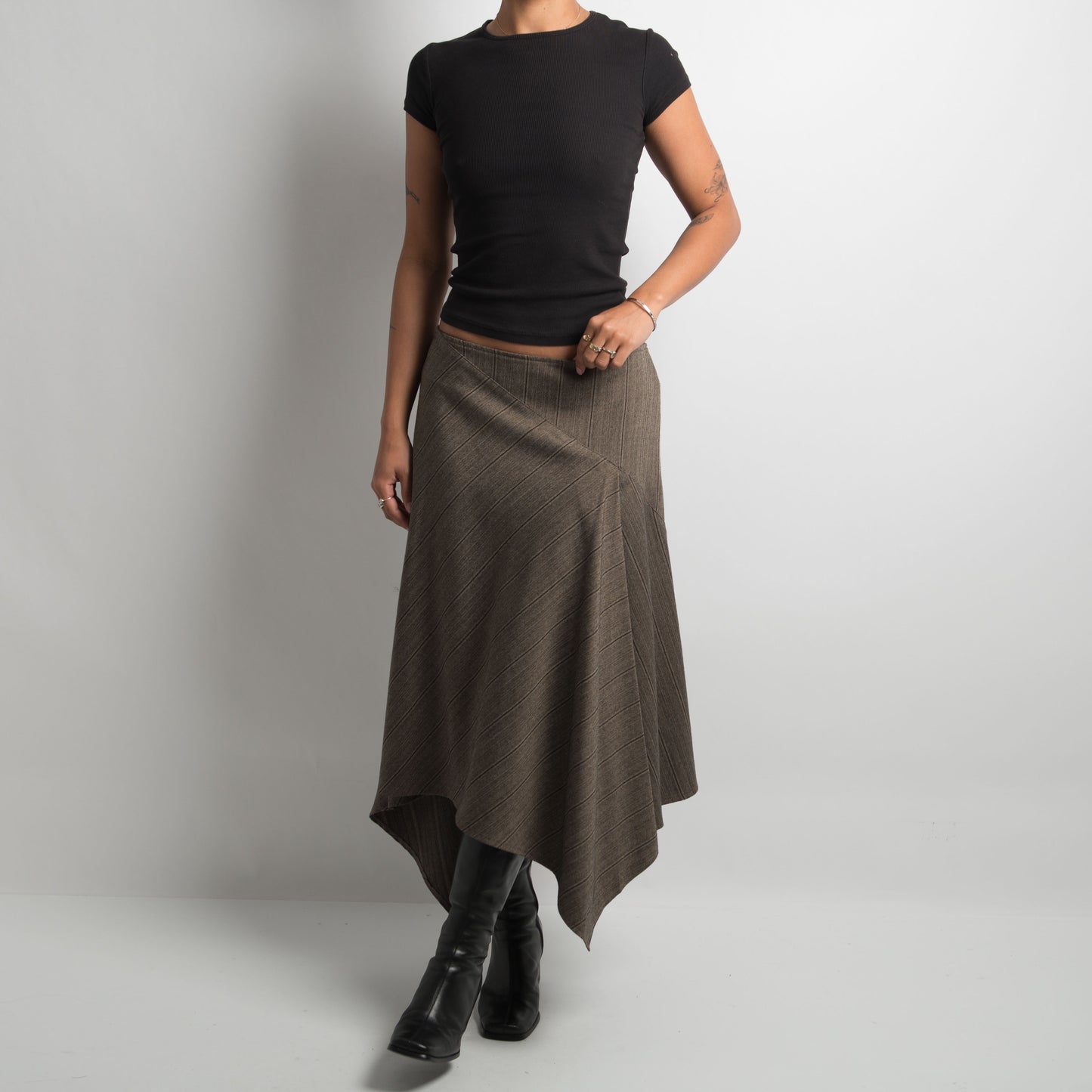 PINSTRIPE ASYMMETRIC SKIRT