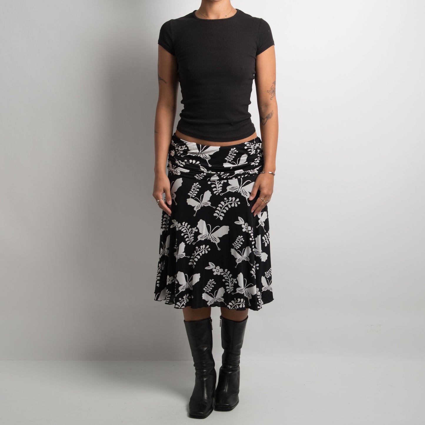 SLINKY FLORAL MIDI SKIRT