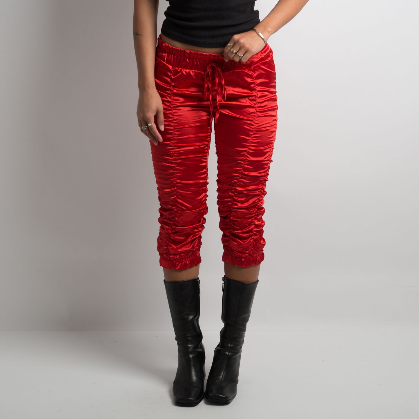 RED SATIN RUCHED CAPRI PANTS