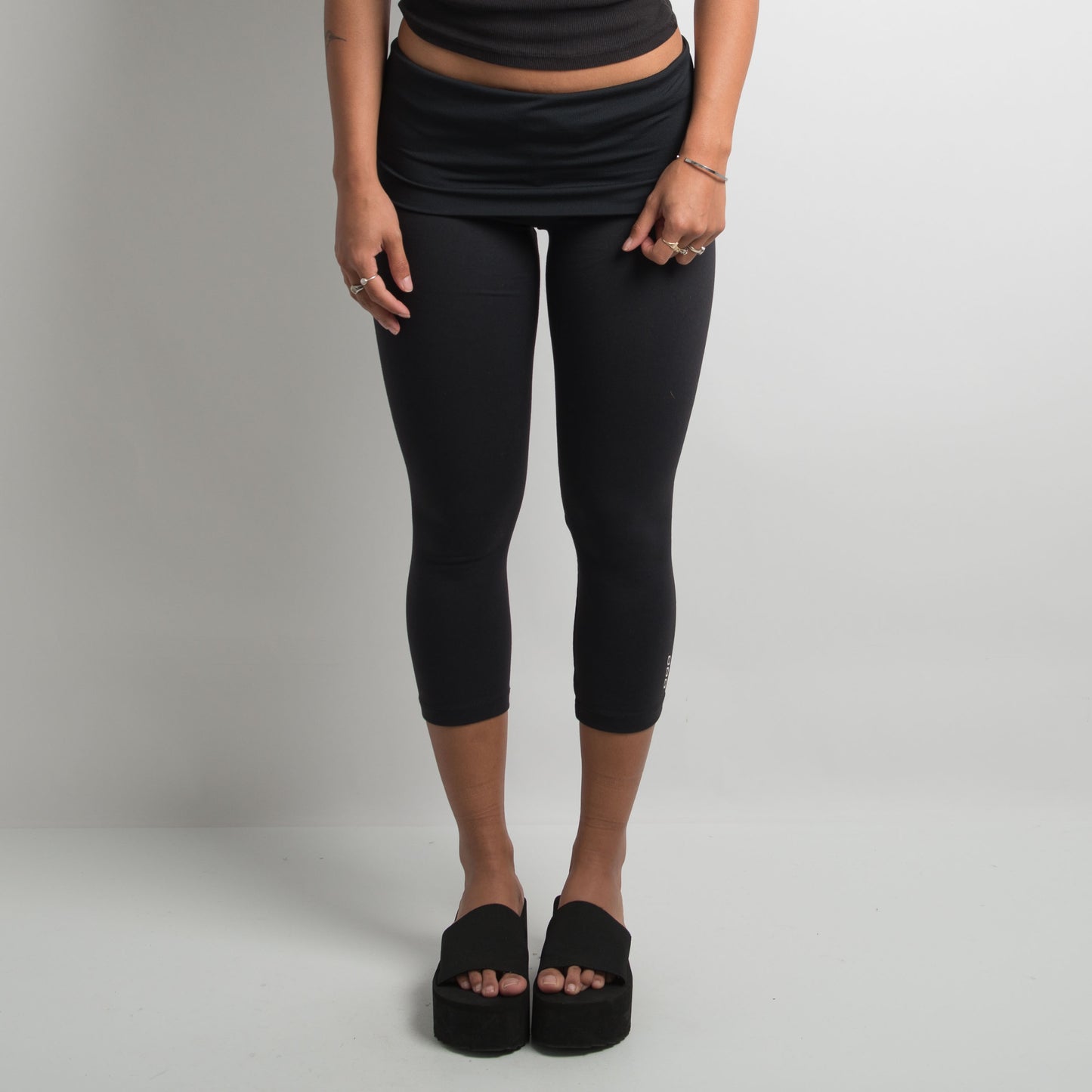 FOLD OVER CAPRI LEGGINGS