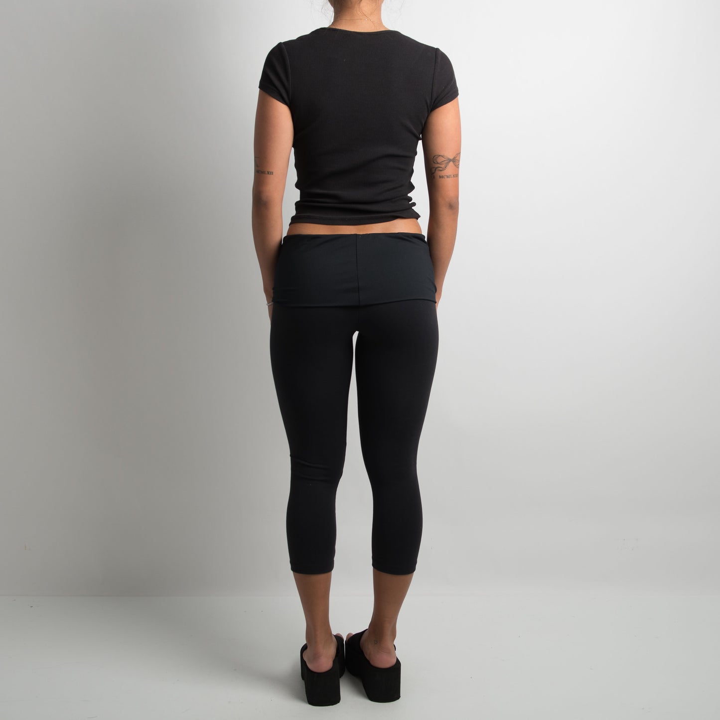 FOLD OVER CAPRI LEGGINGS