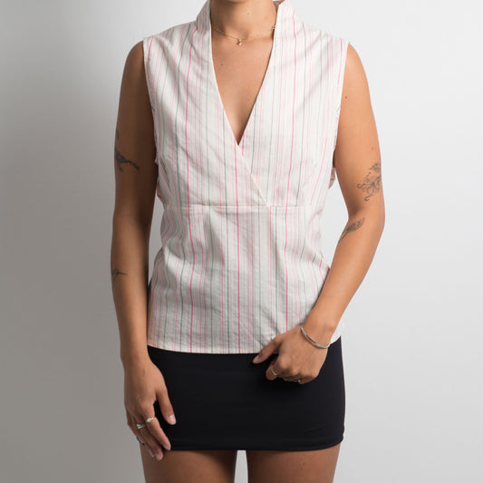 PINSTRIPE SLEEVELESS BLOUSE