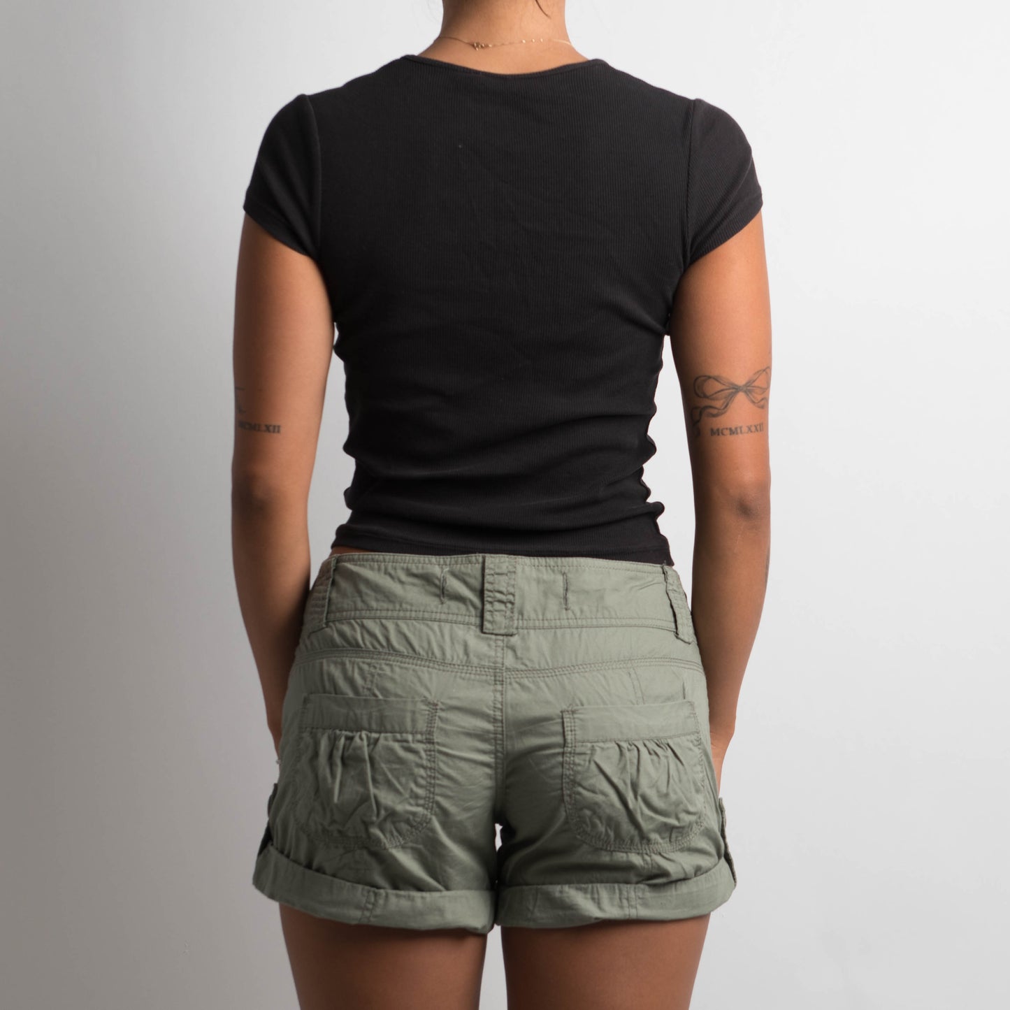 GREEN KHAKI CARGO MINI SHORTS