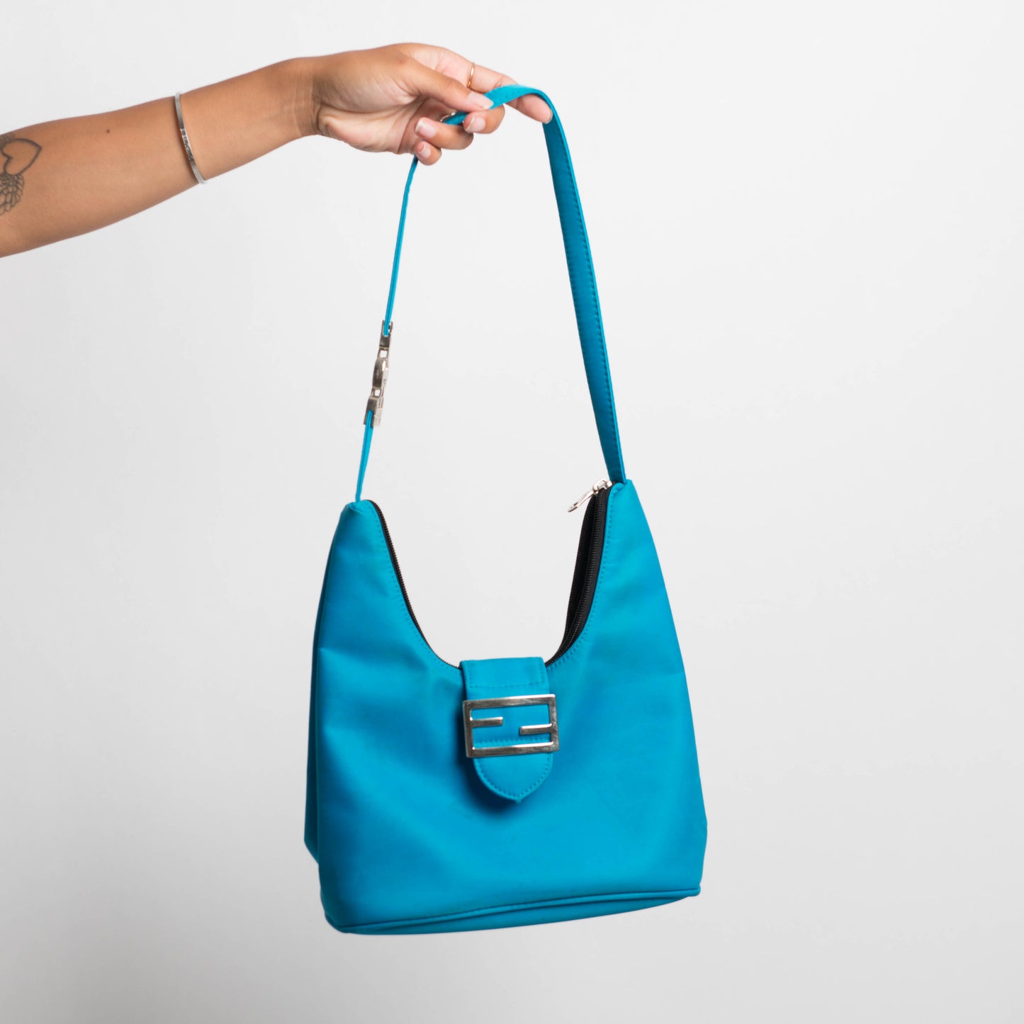 BRIGHT BLUE SHOULDER BAG