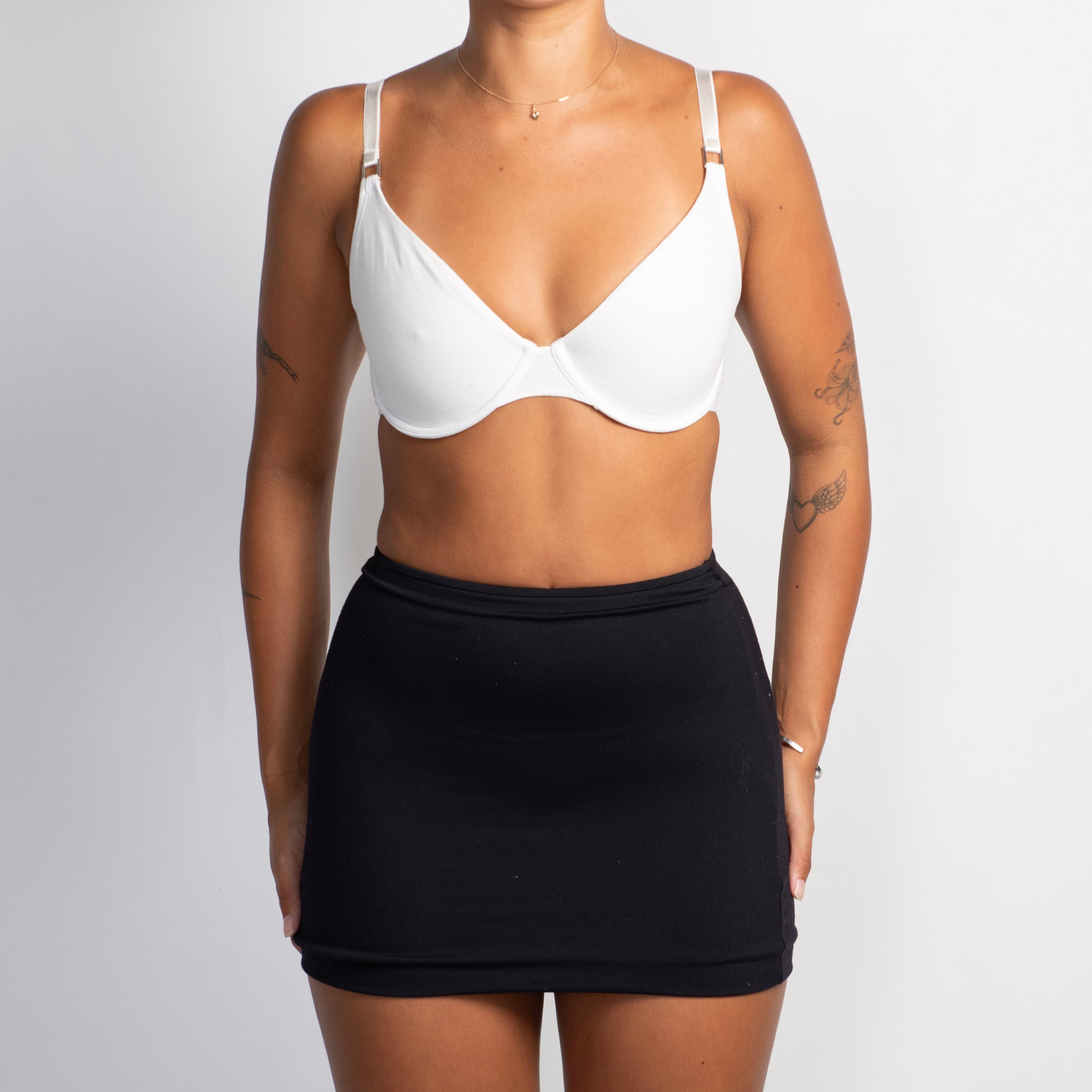 WHITE SOFT CUP TSHIRT BRA