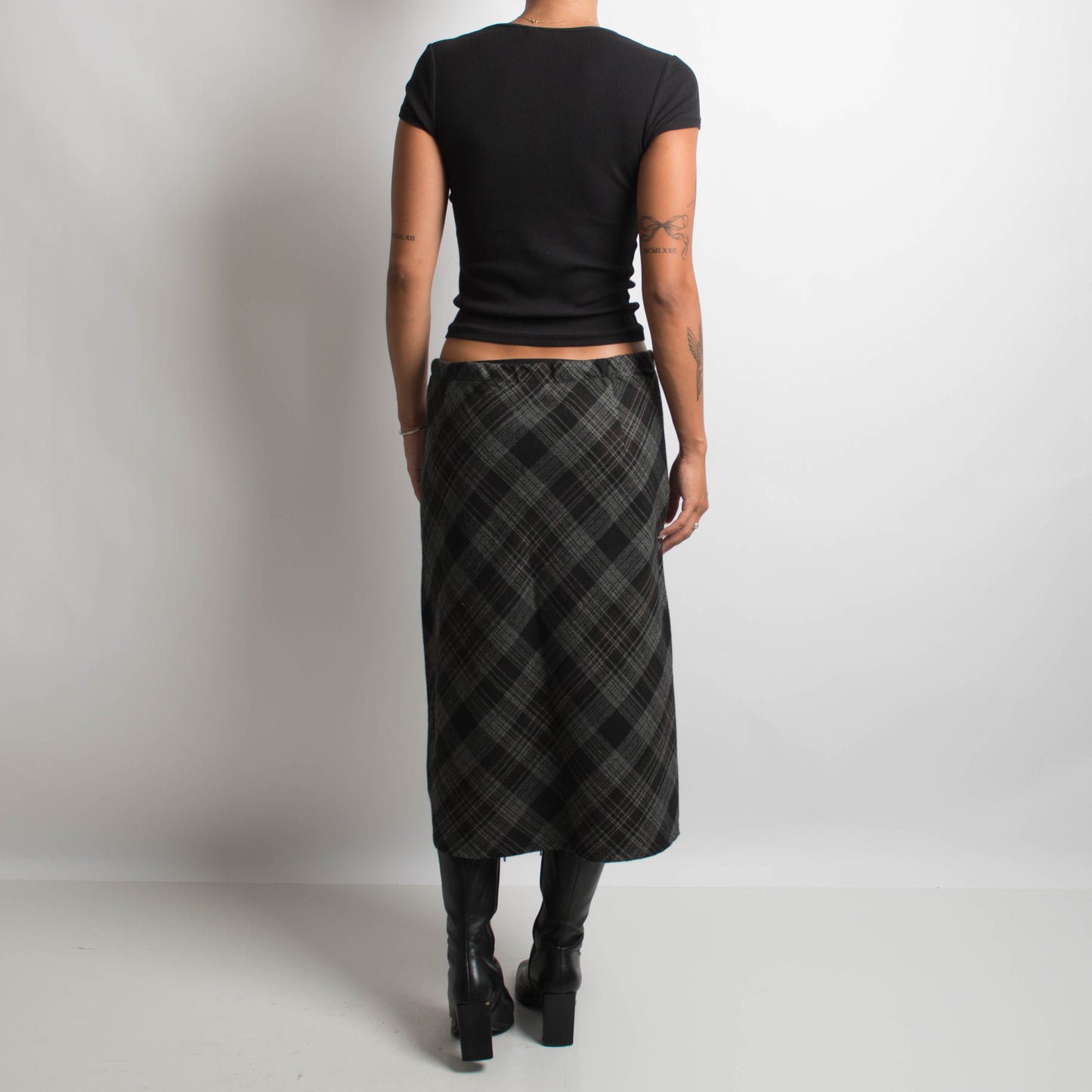 DARK PLAID MIDI SKIRT