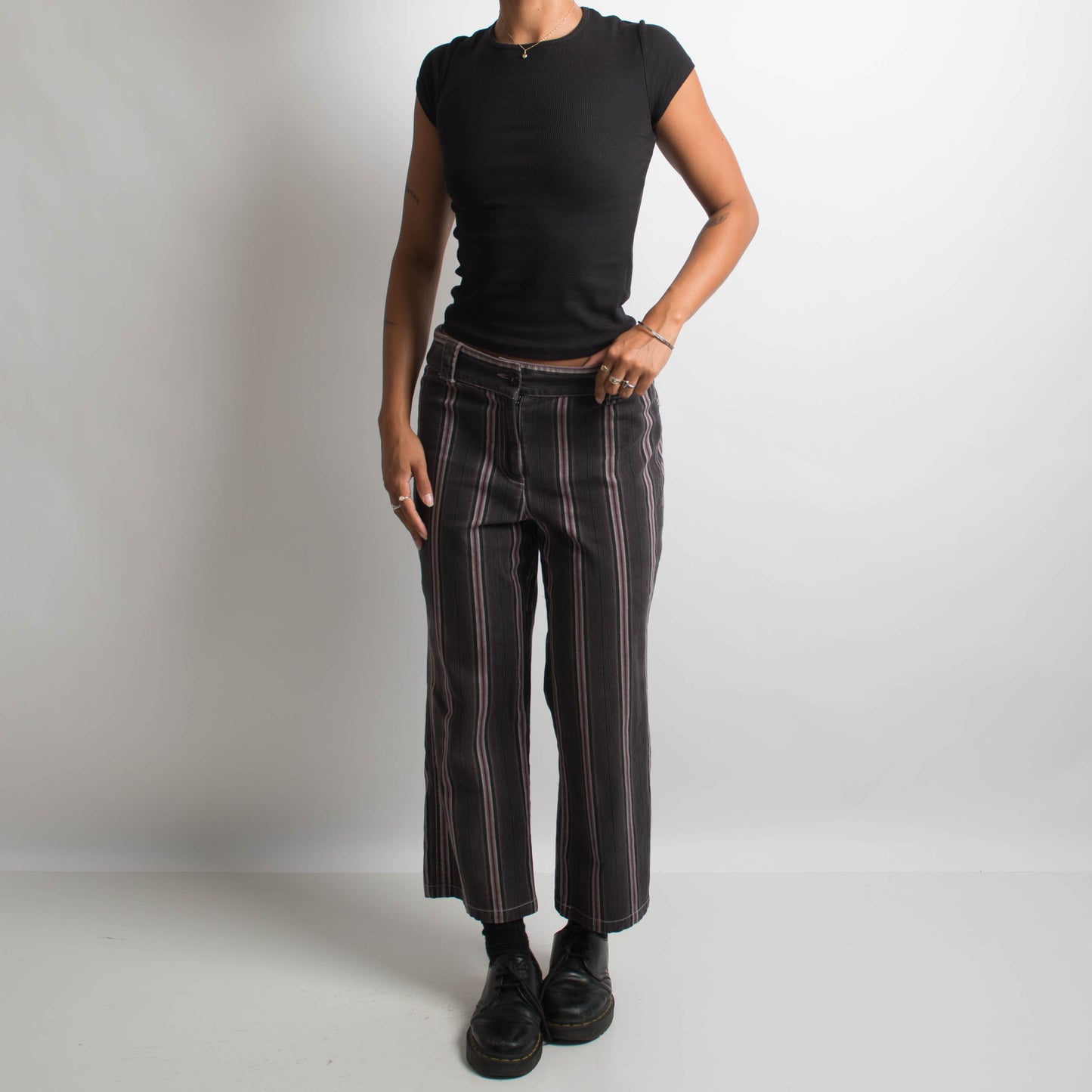 PINSTRIPE CROP PANTS