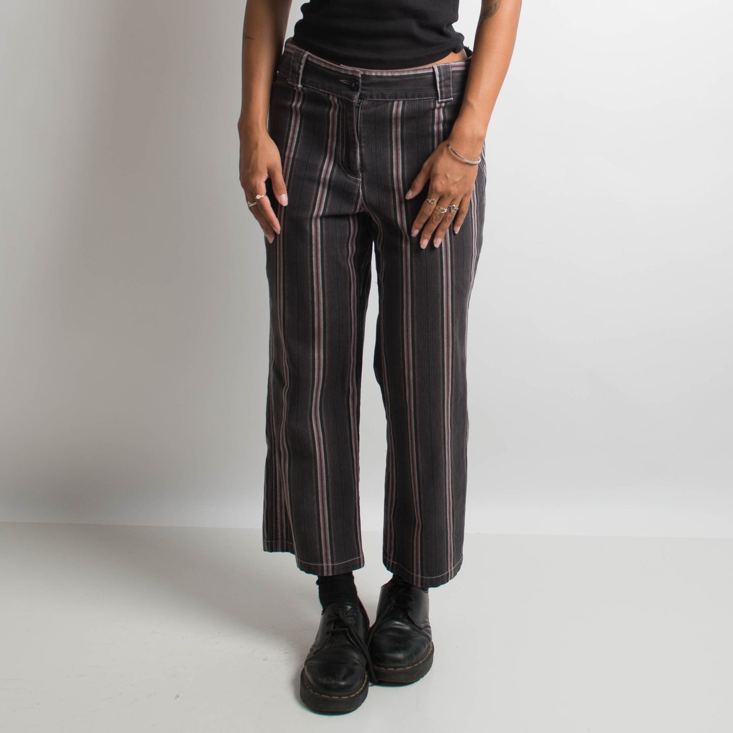 PINSTRIPE CROP PANTS