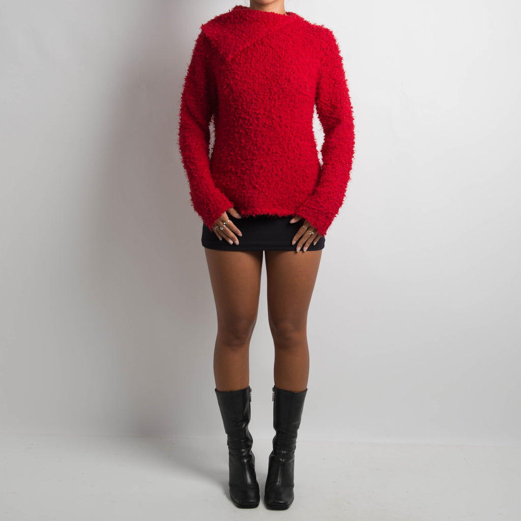 RED TEXTURED KNIT SWEATER