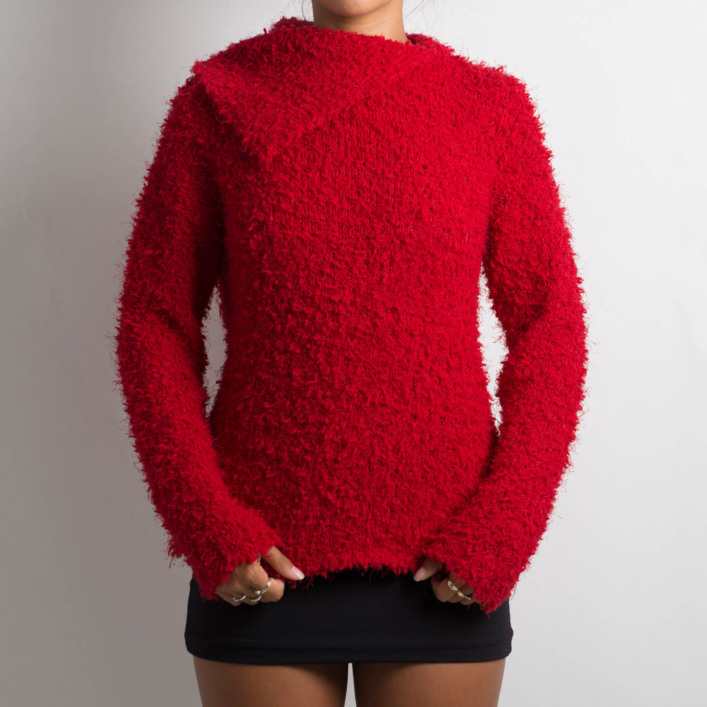 RED TEXTURED KNIT SWEATER