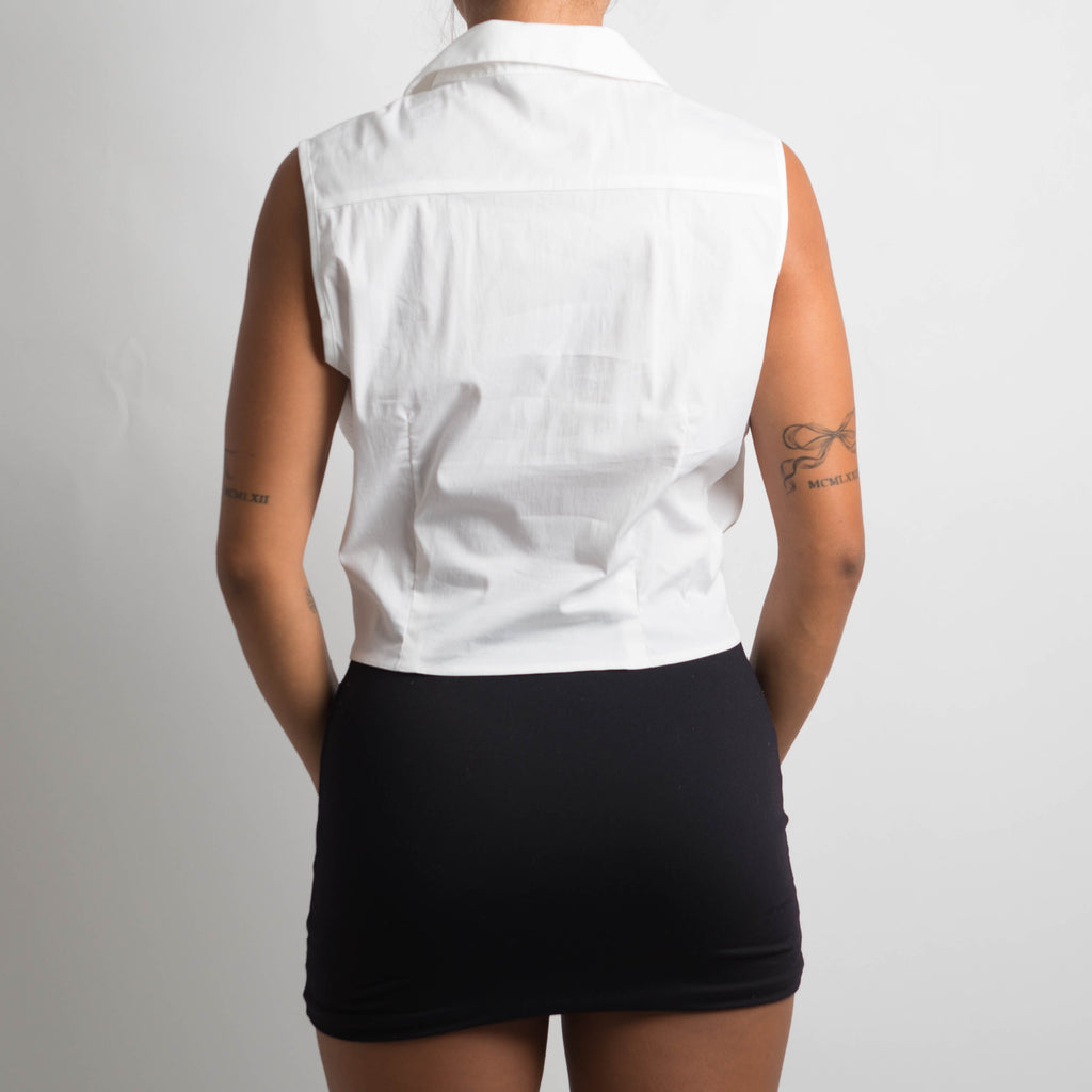 WHITE SLEEVELESS BLOUSE