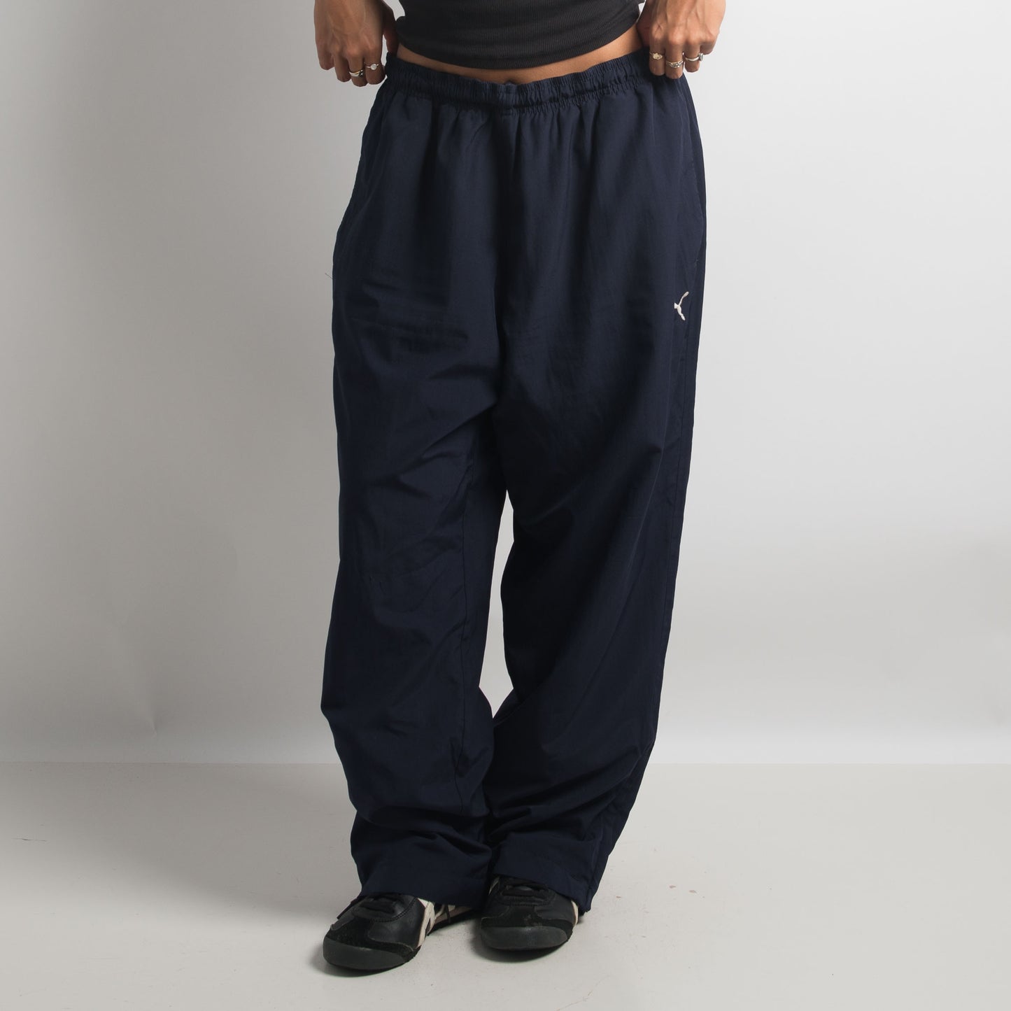 NAVY PUMA TRACKPANTS