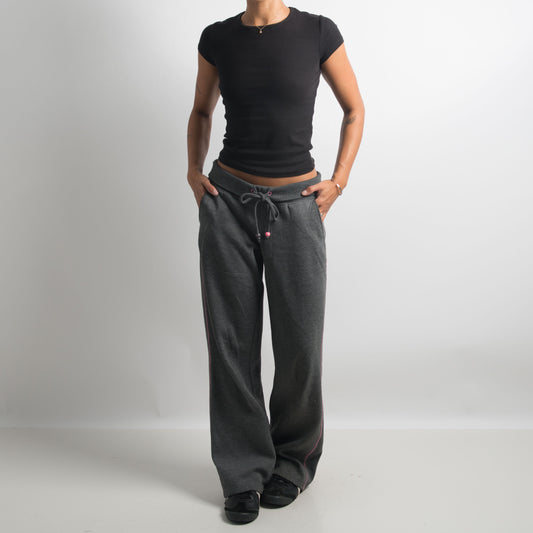 DARK GREY BOOTCUT SWEATPANTS