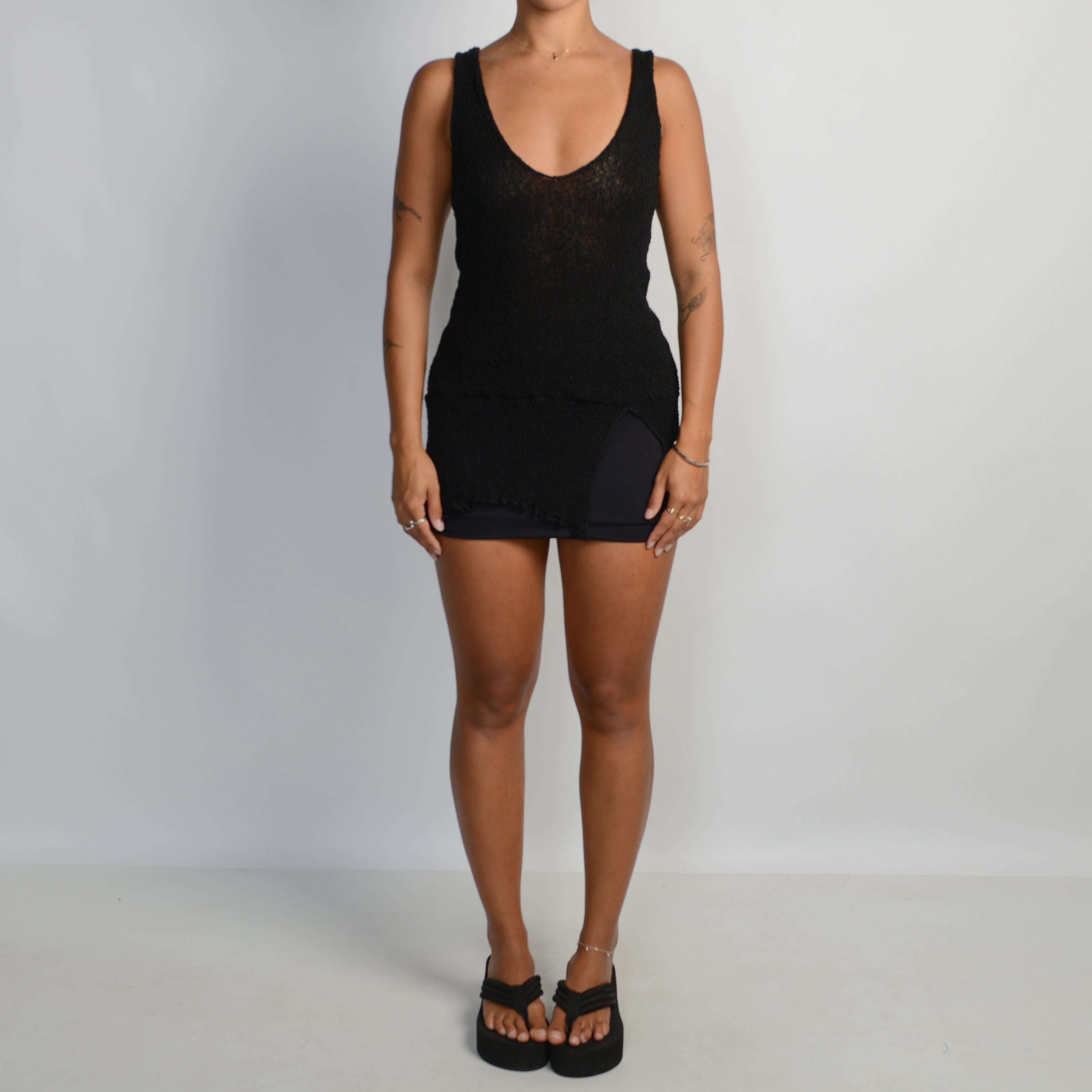 BLACK CROCHET KNIT TOP