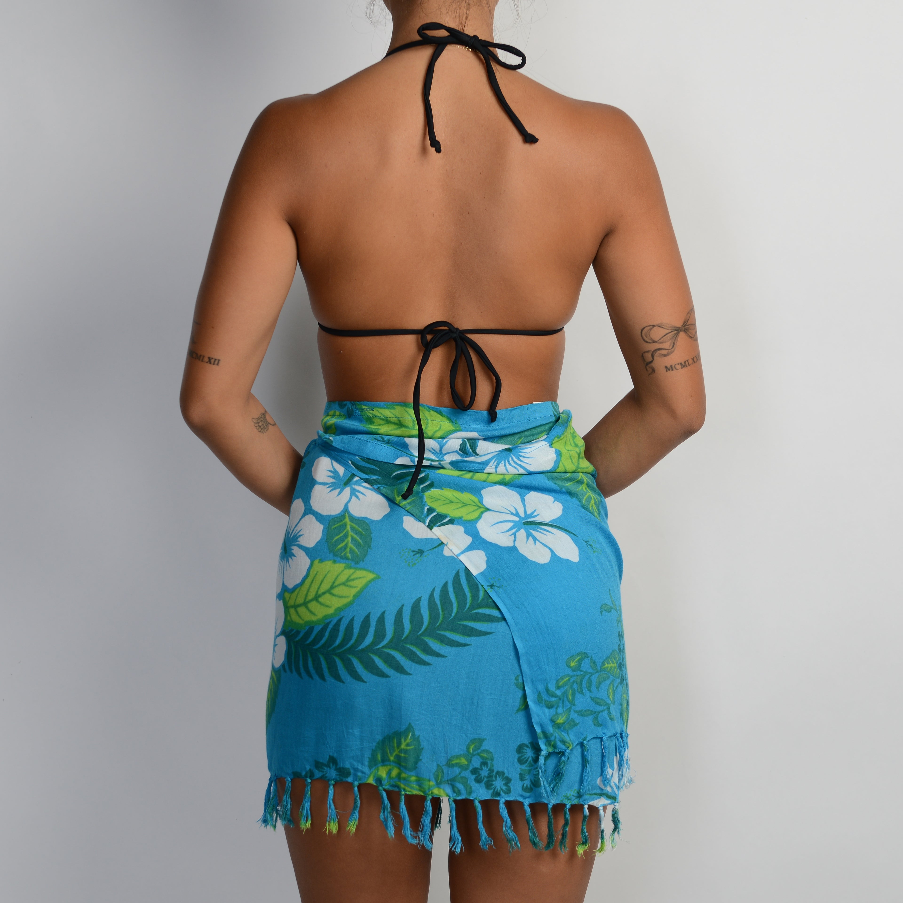 BLUE HIBISCUS SARONG