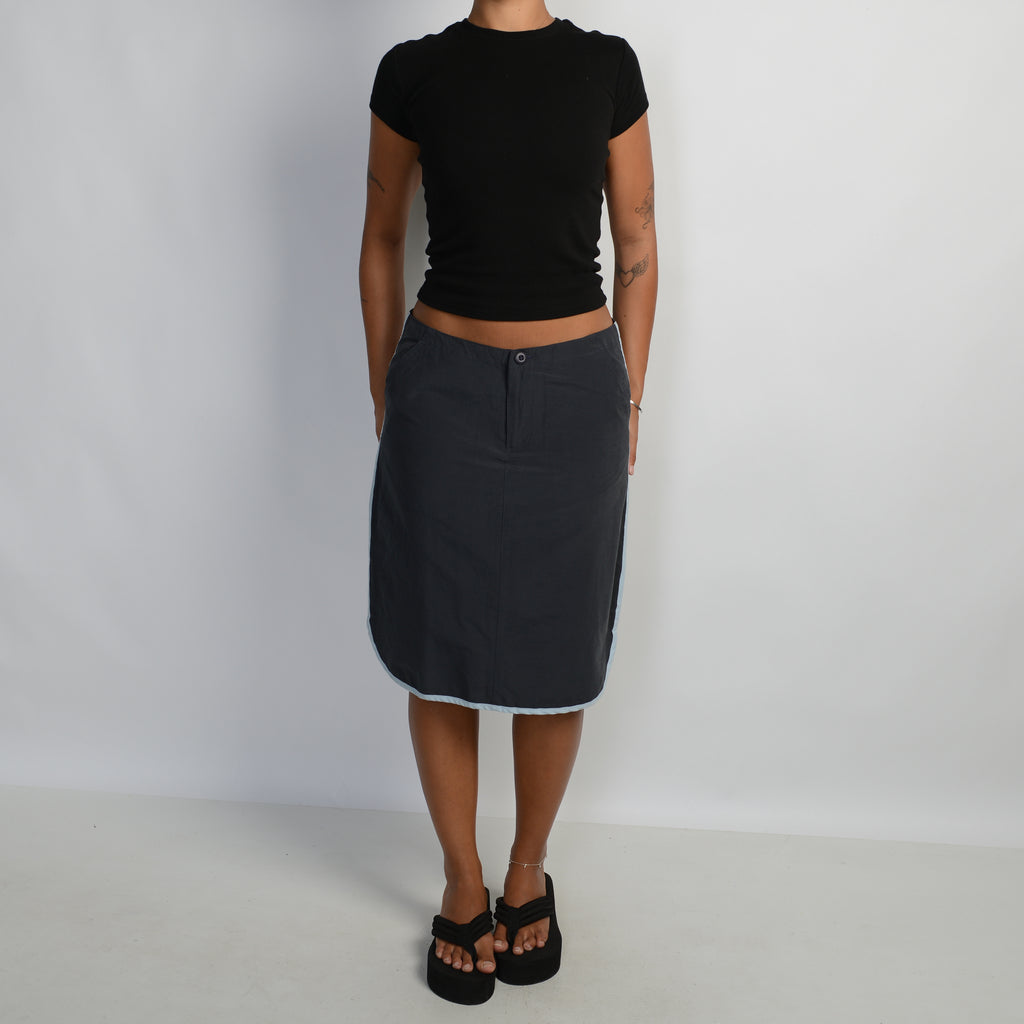 NAVY NYLON SKIRT