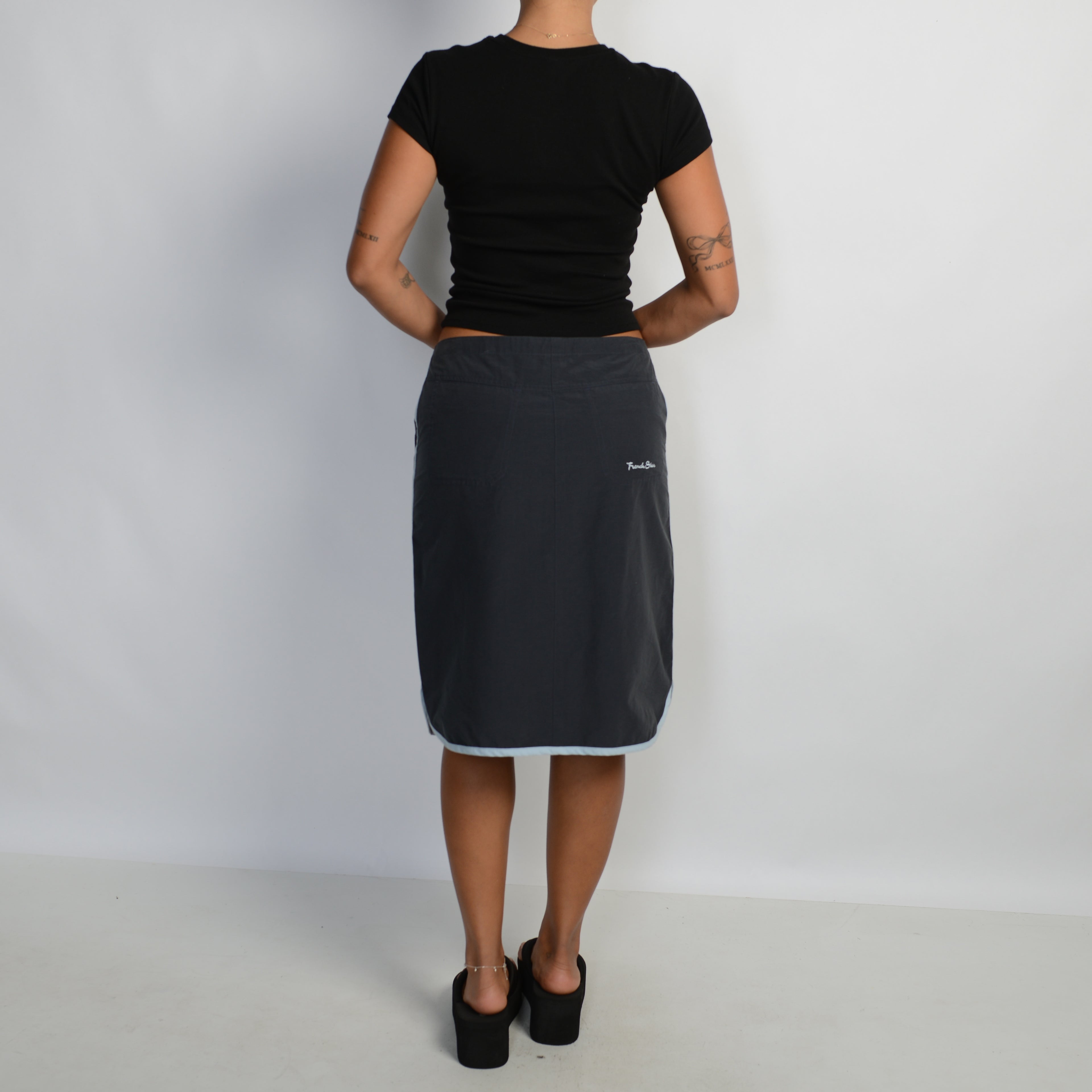 NAVY NYLON SKIRT
