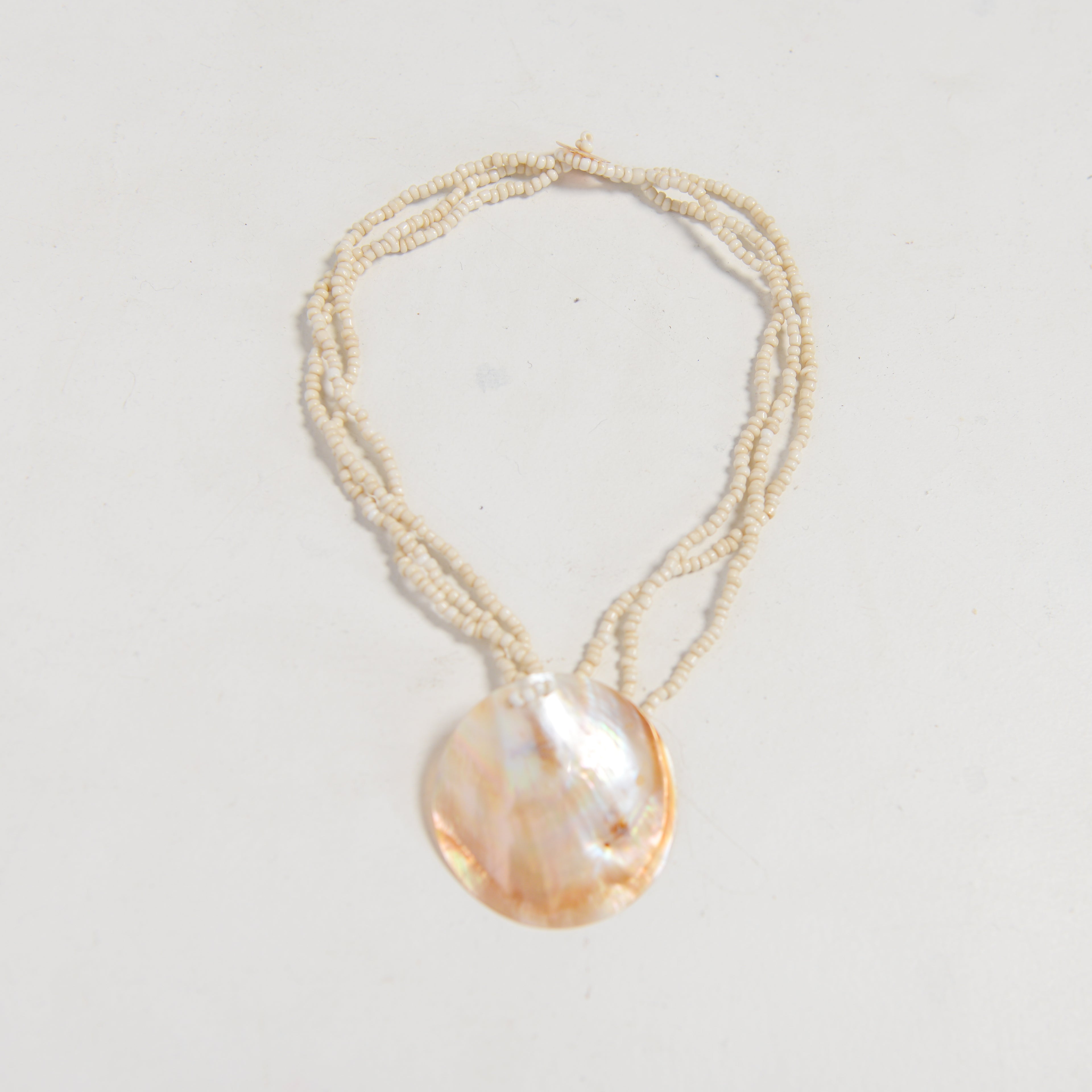 WHITE BEADED NECKLACE