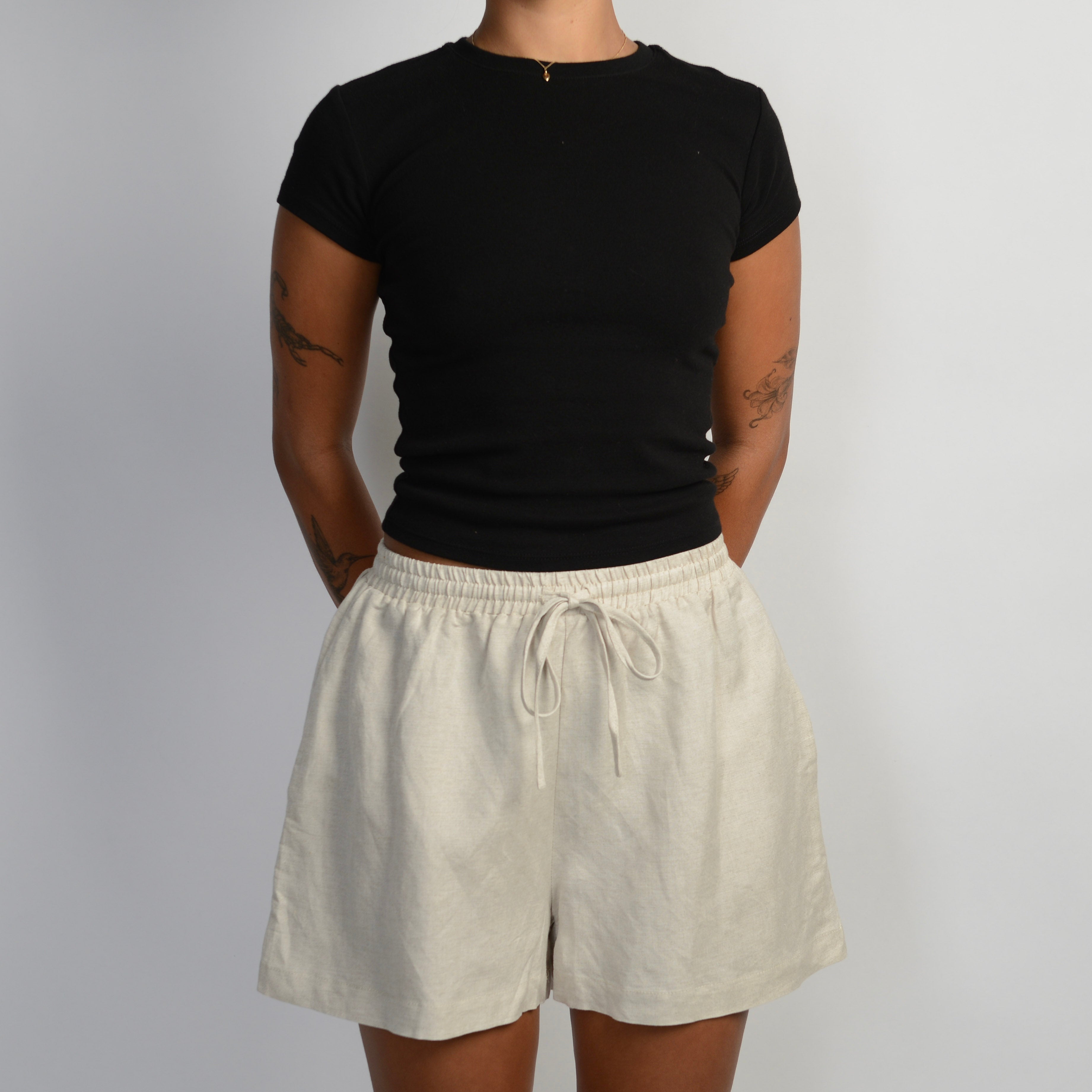 BEIGE LINEN SHORTS