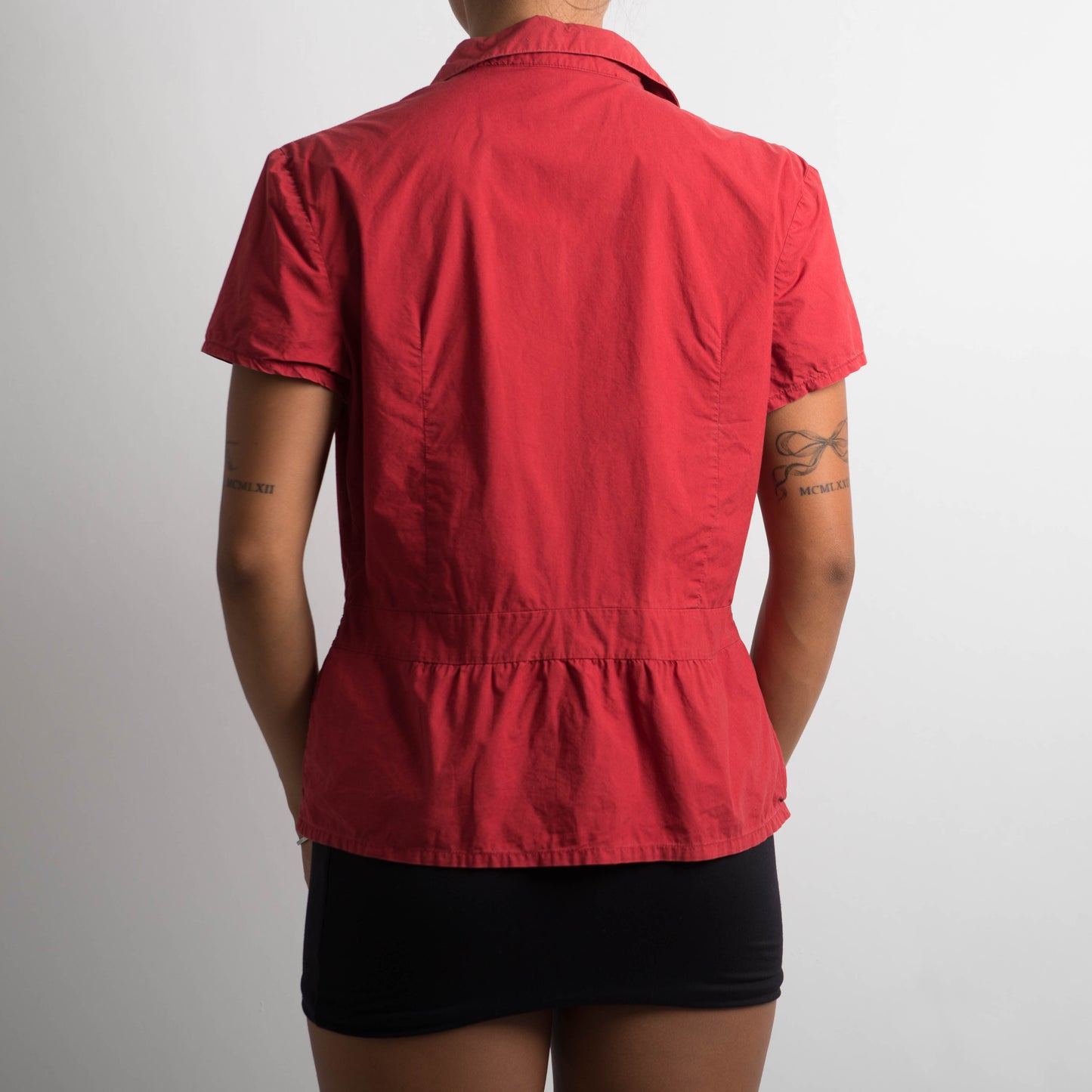 RED SHORT SLEEVE BLOUSE