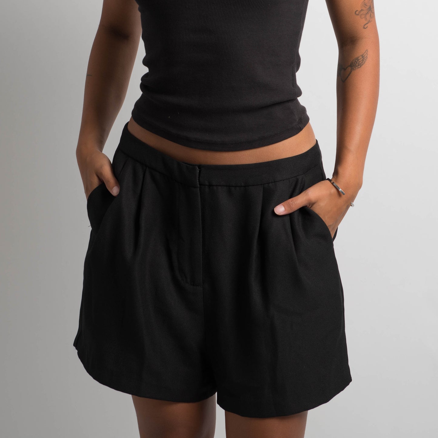 BLACK TAILORED SHORTS