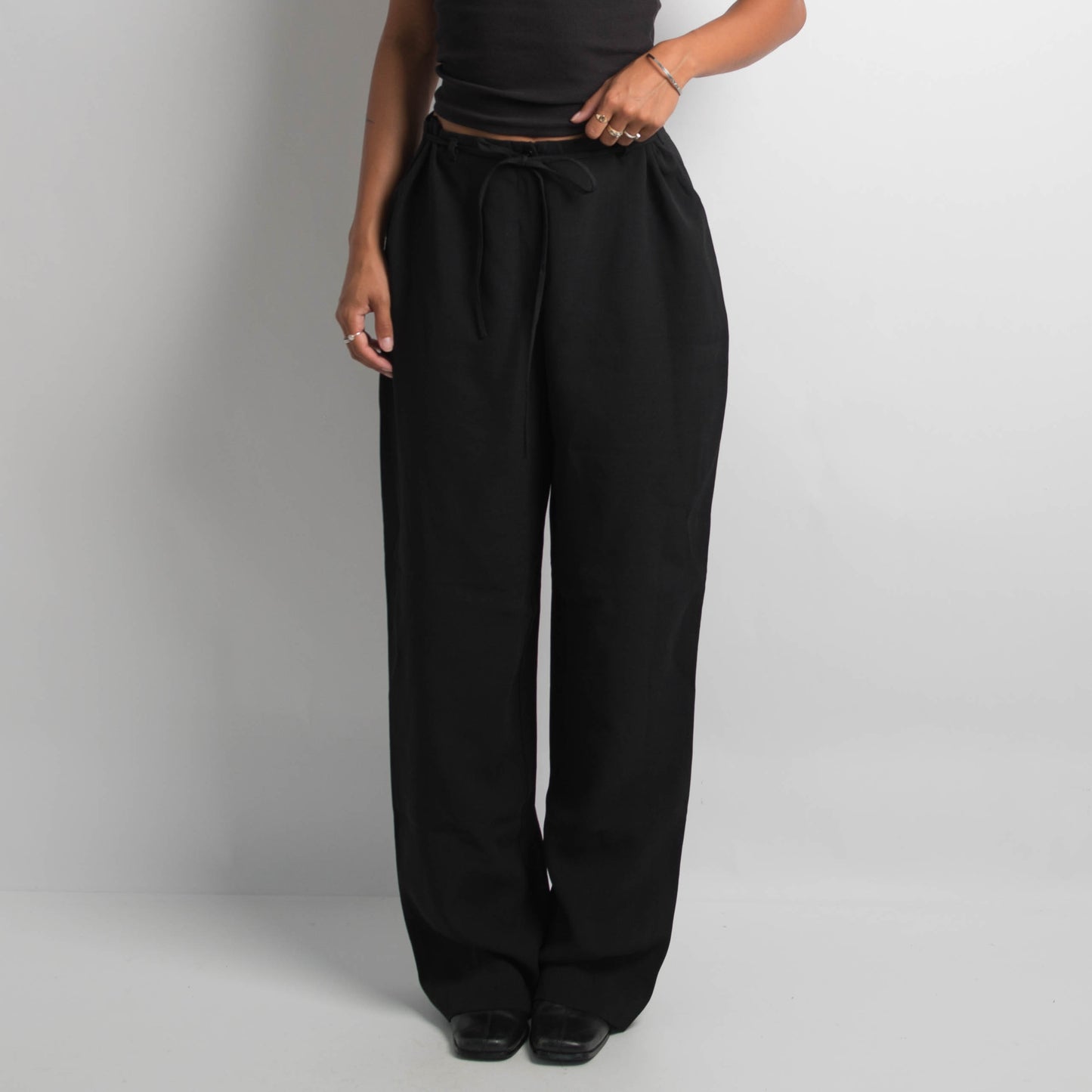 BLACK DRAWSTRING TROUSERS