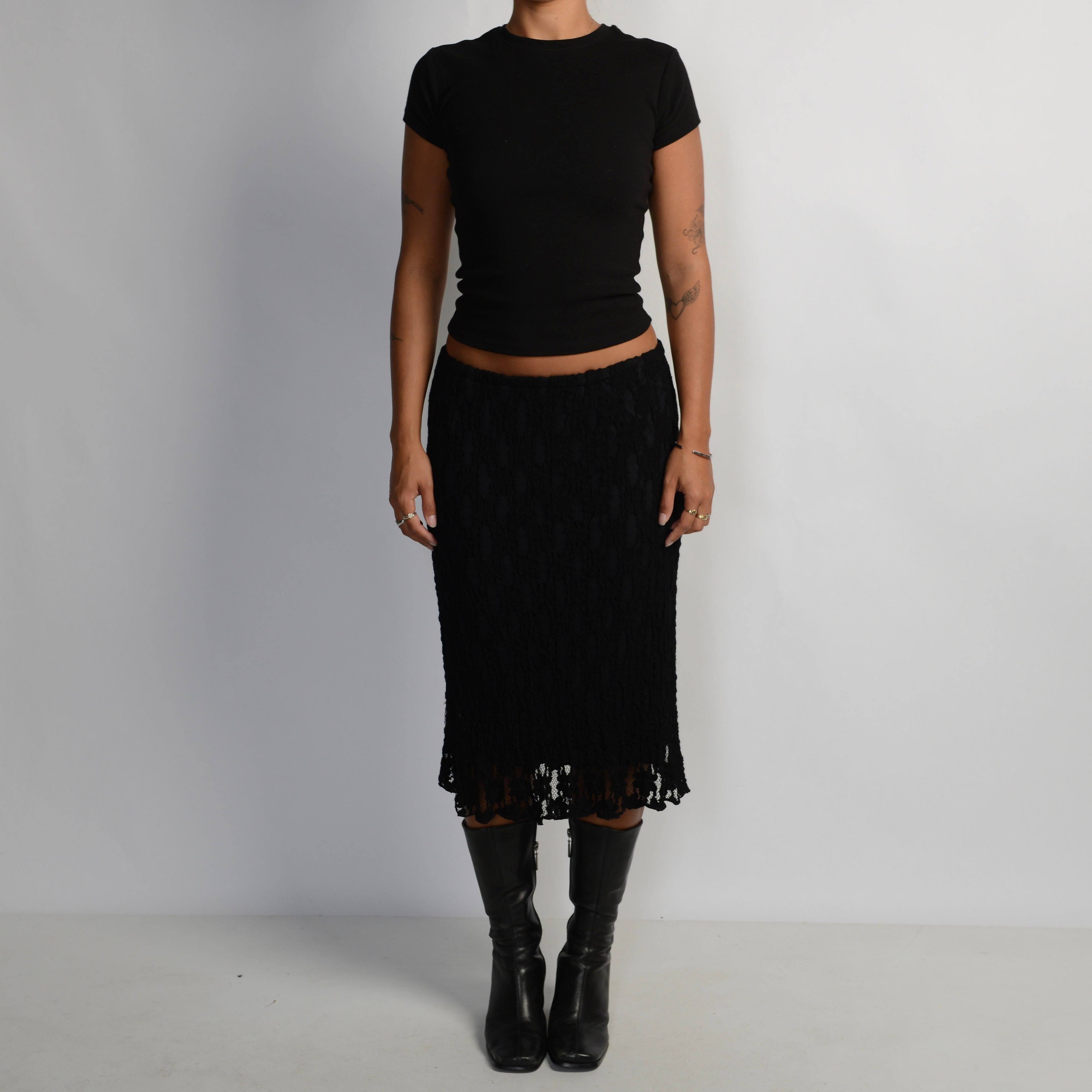 BLACK LACE SKIRT