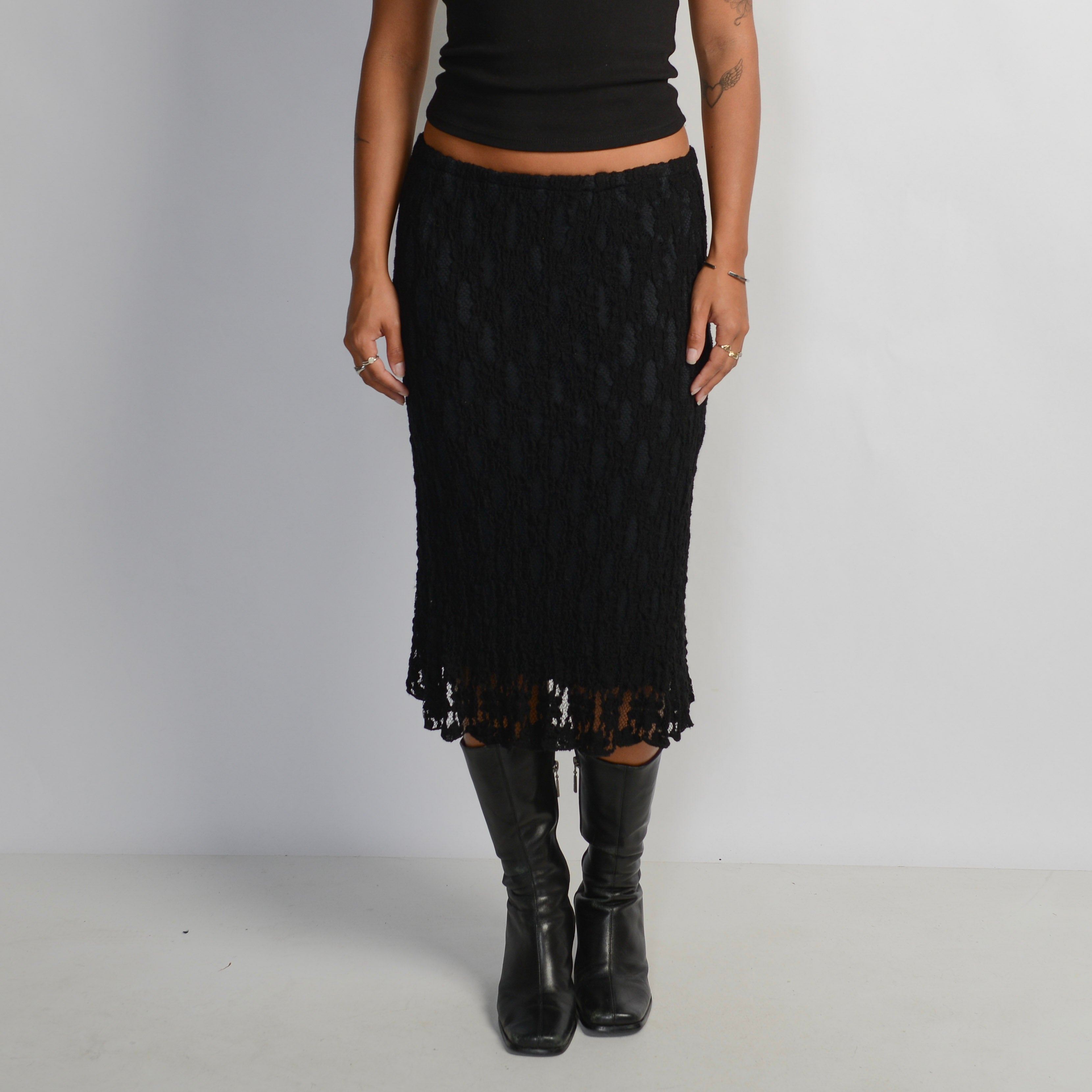 BLACK LACE SKIRT