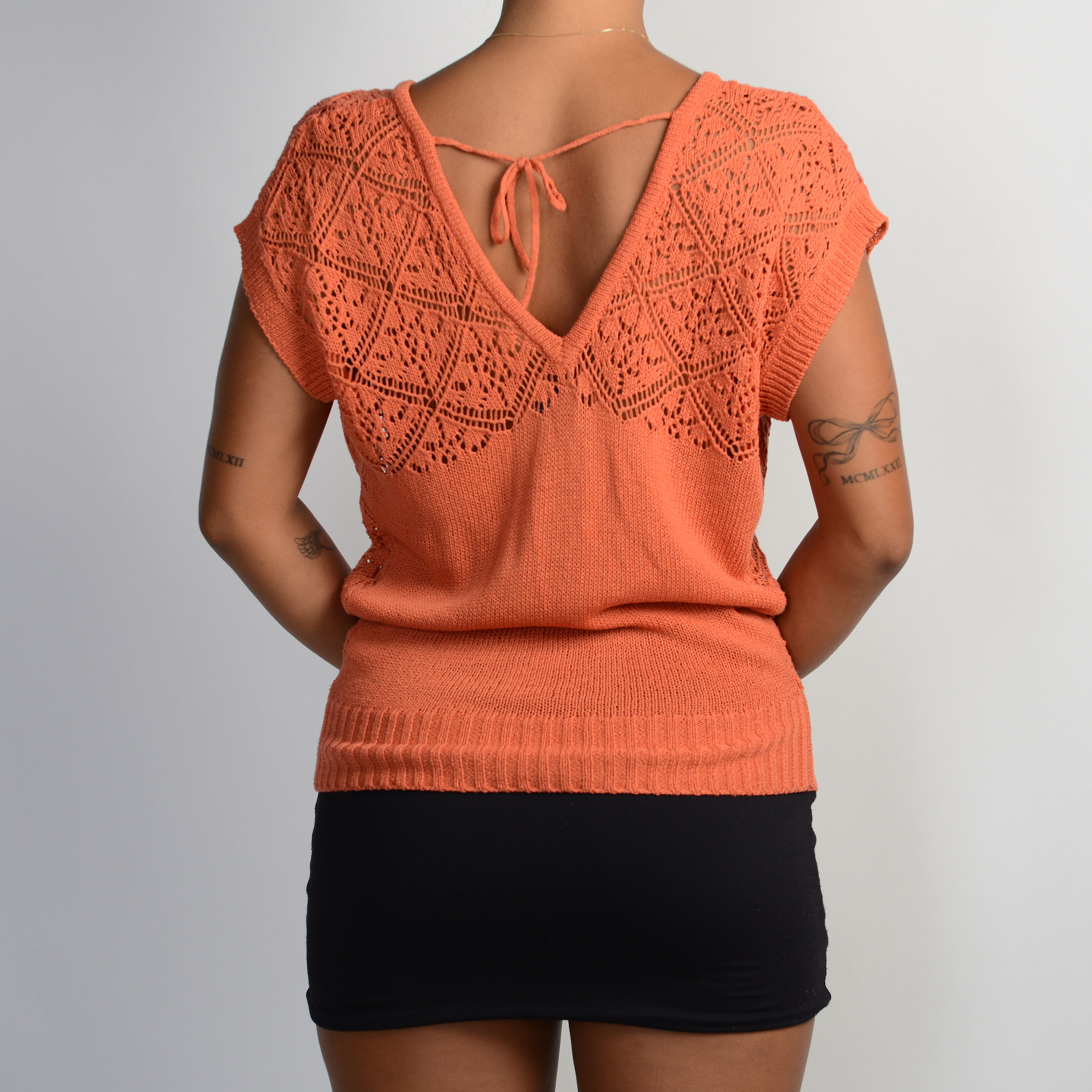 ORANGE DEEP V KNIT TOP