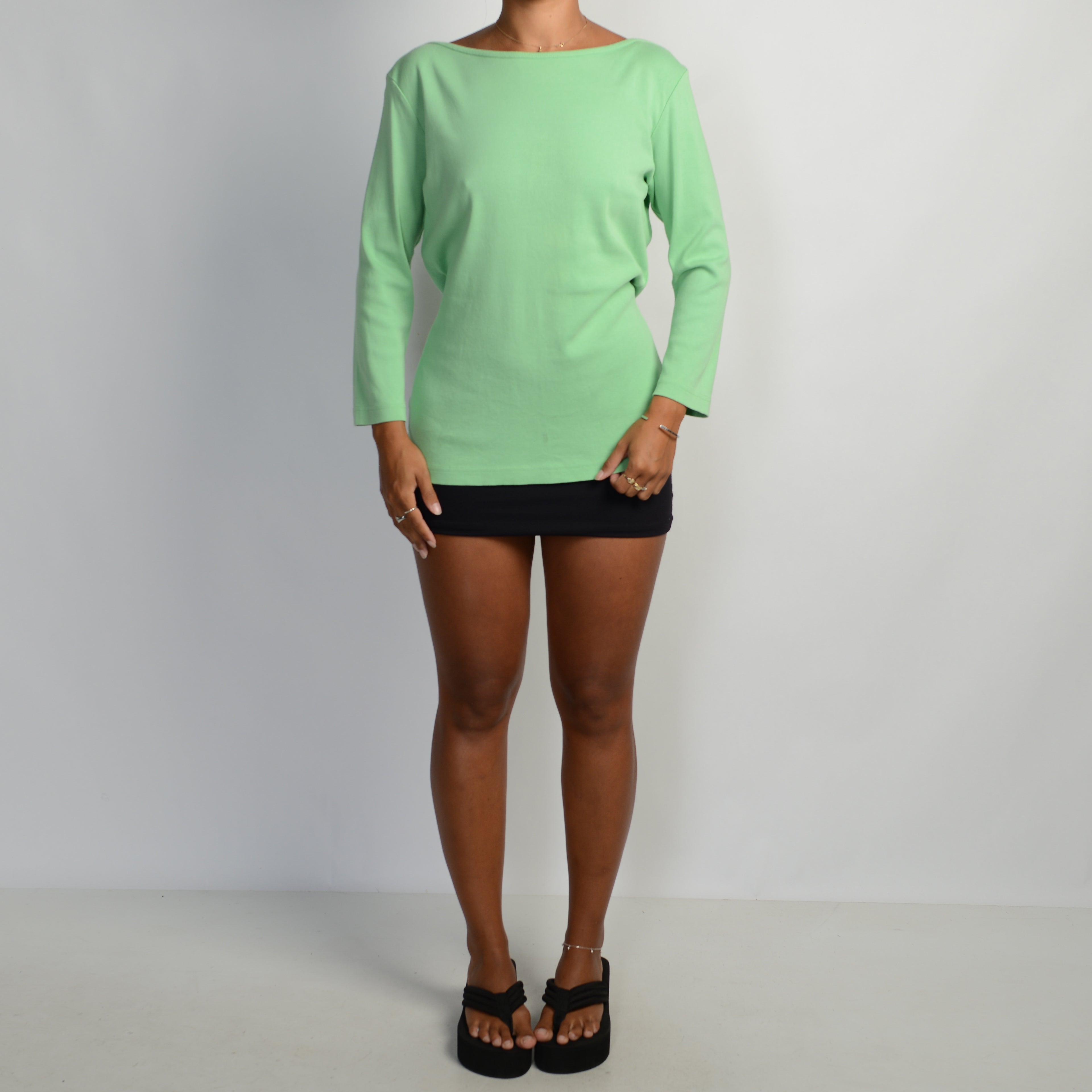 GREEN LONG SLEEVE TOP