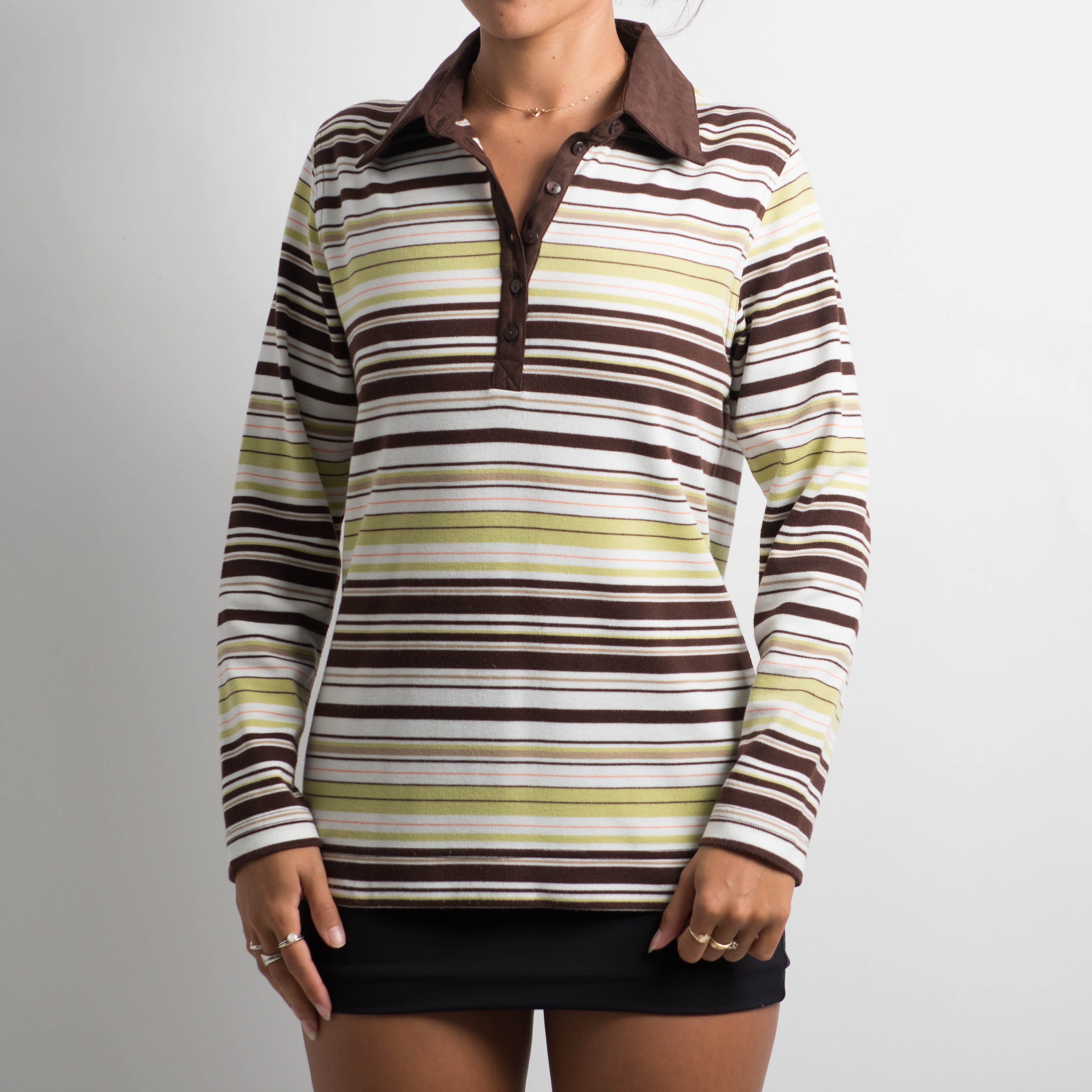 COLLARED LONG SLEEVE TOP