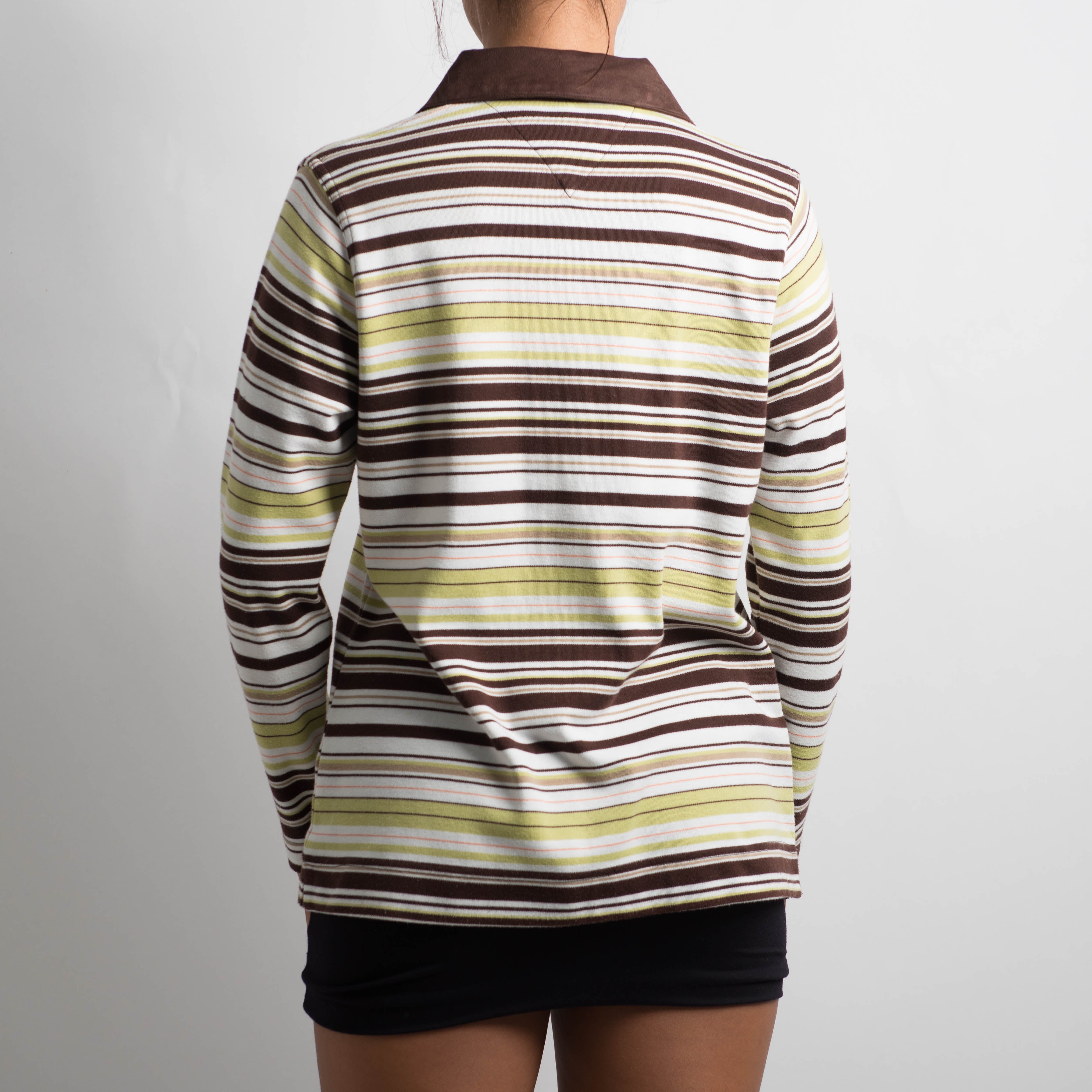 COLLARED LONG SLEEVE TOP