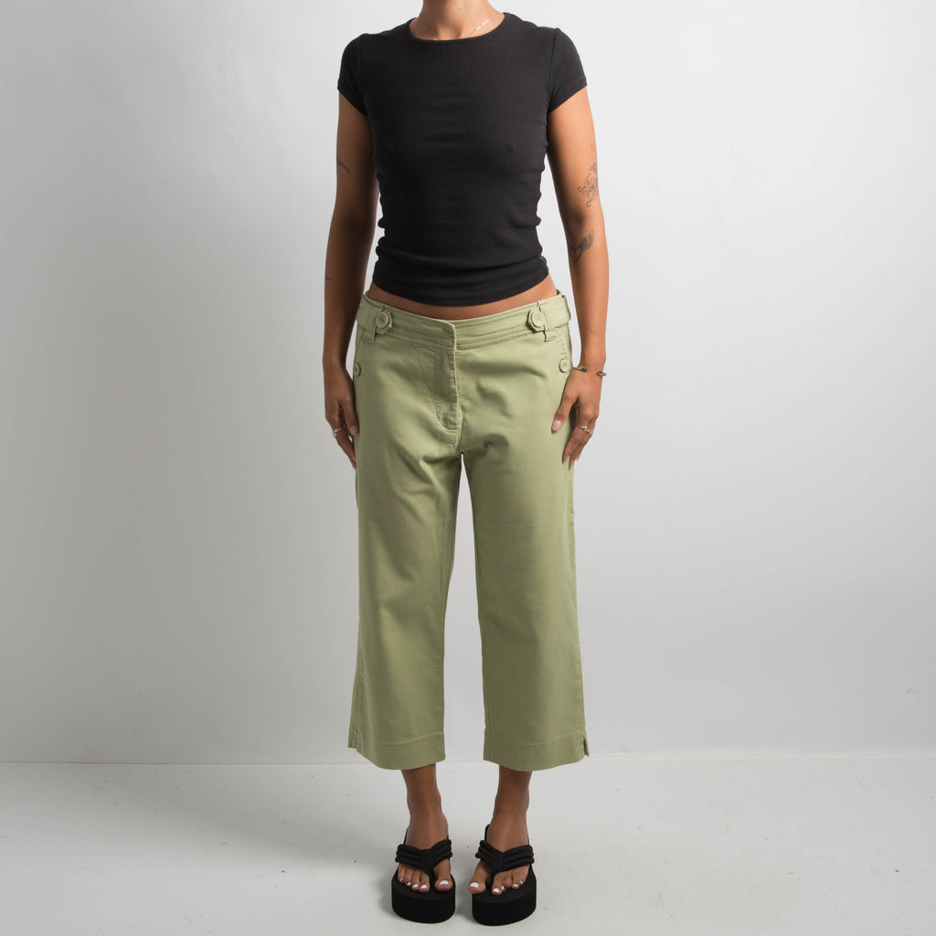 GREEN CAPRI PANTS