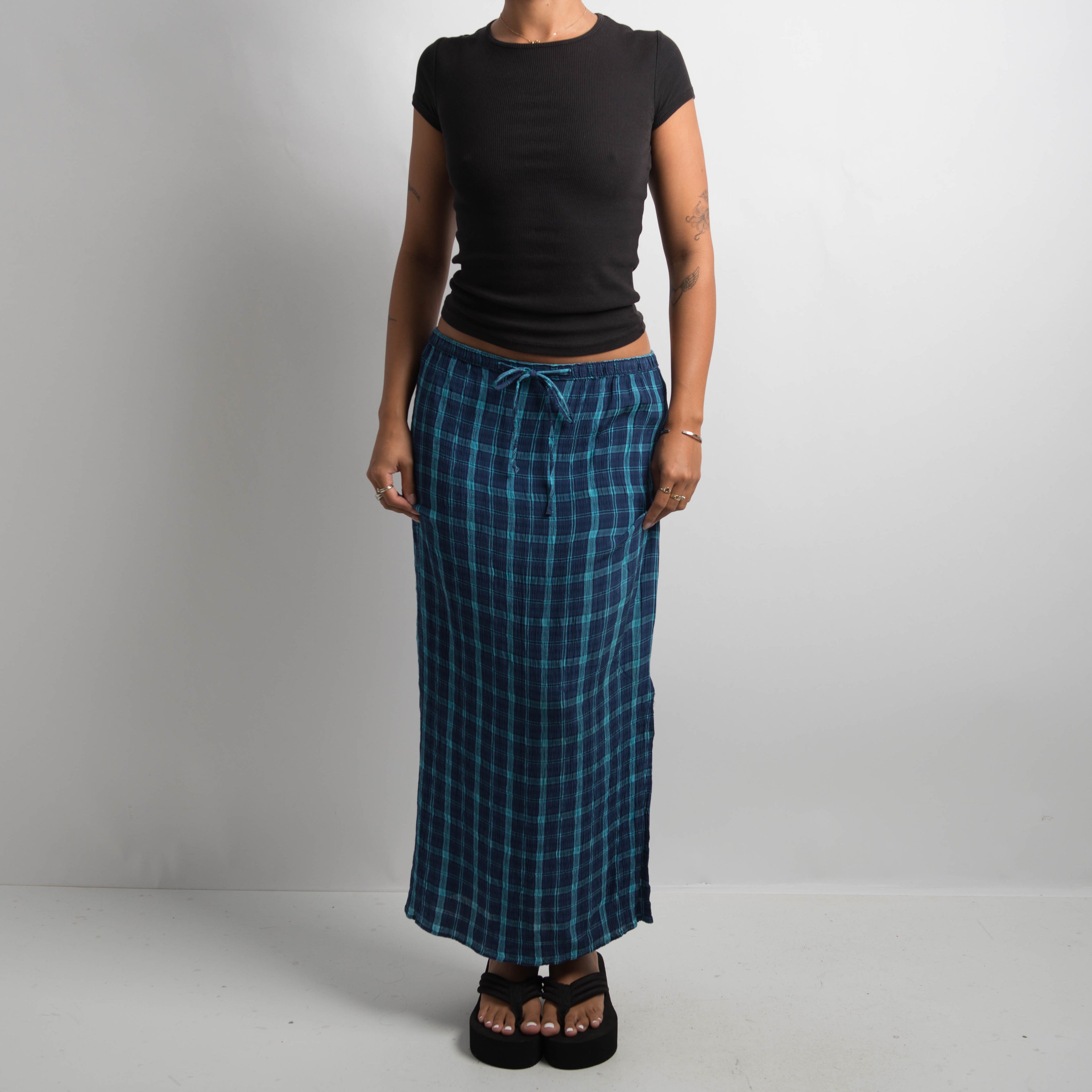 BLUE TEXTURED MAXI SKIRT