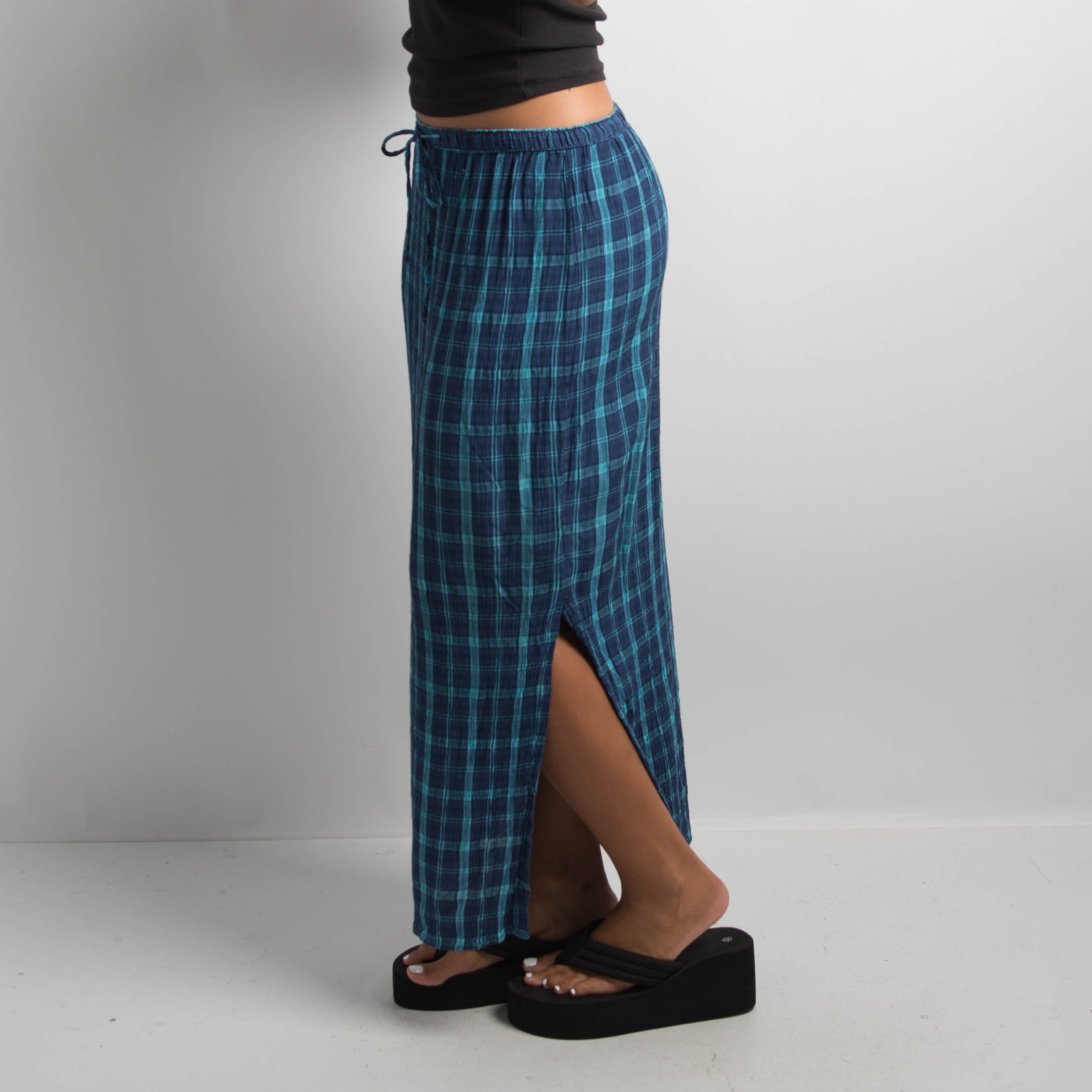 BLUE TEXTURED MAXI SKIRT