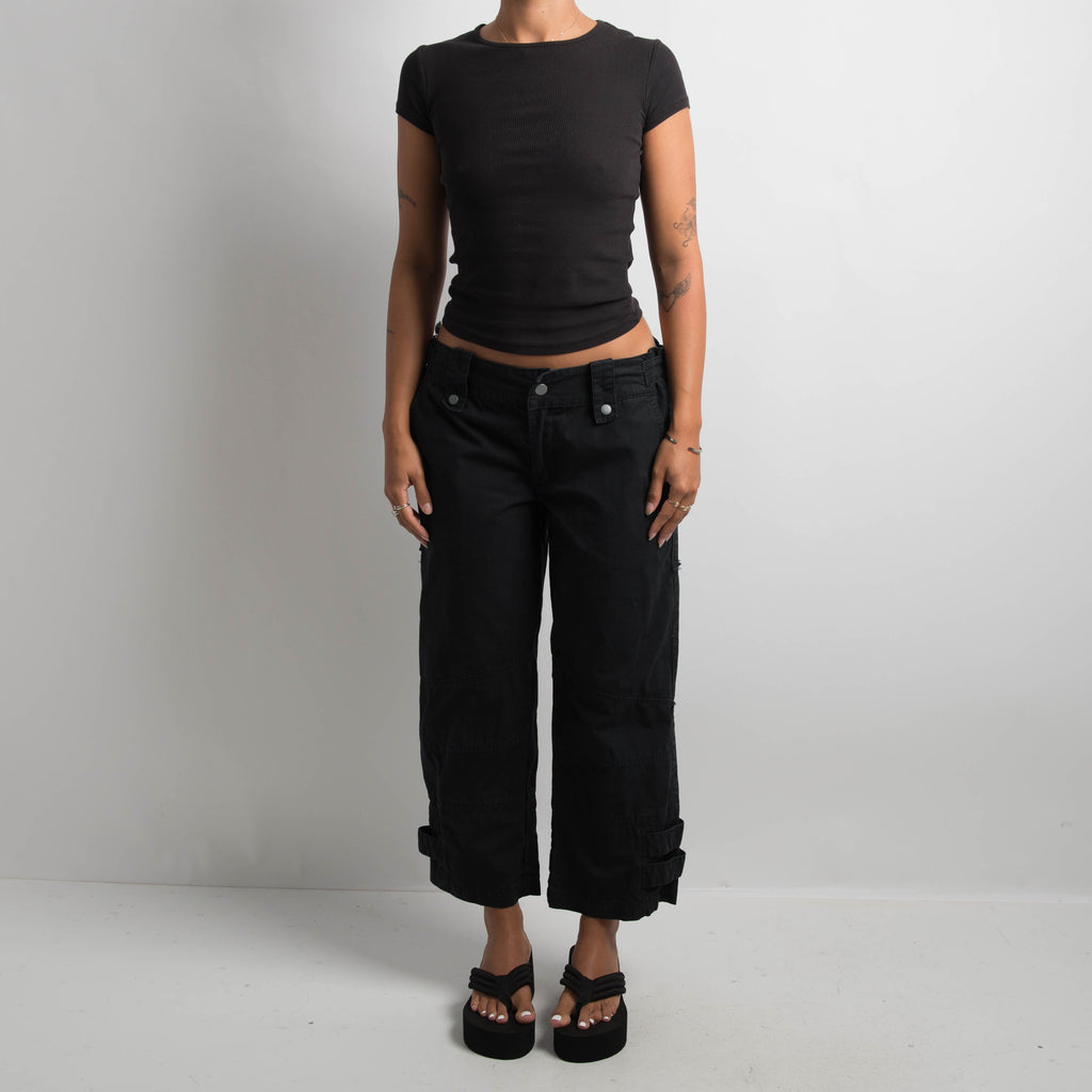 BLACK CARGO TROUSERS