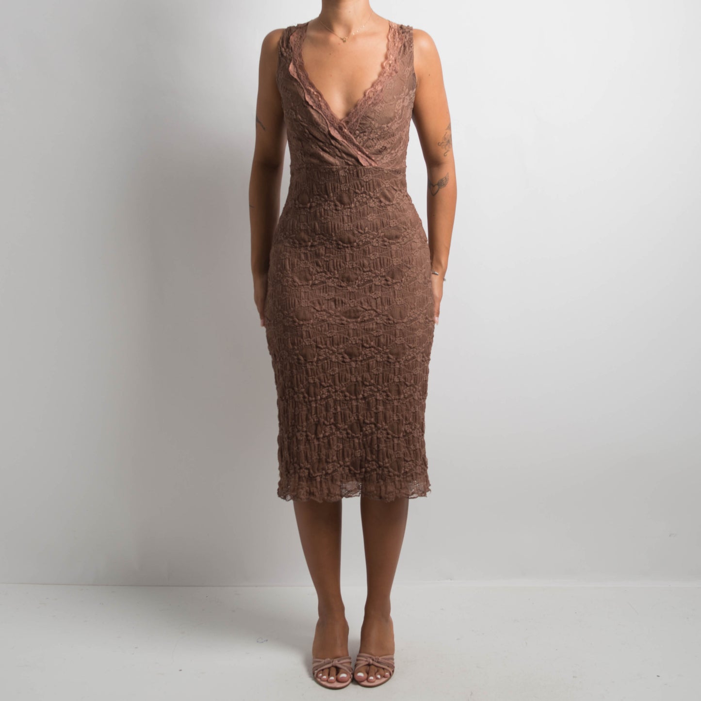 BROWN LACE MIDI DRESS