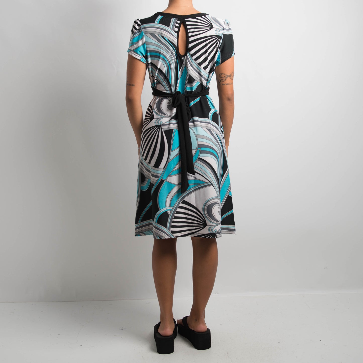 SLINKY PATTERNED DRESS