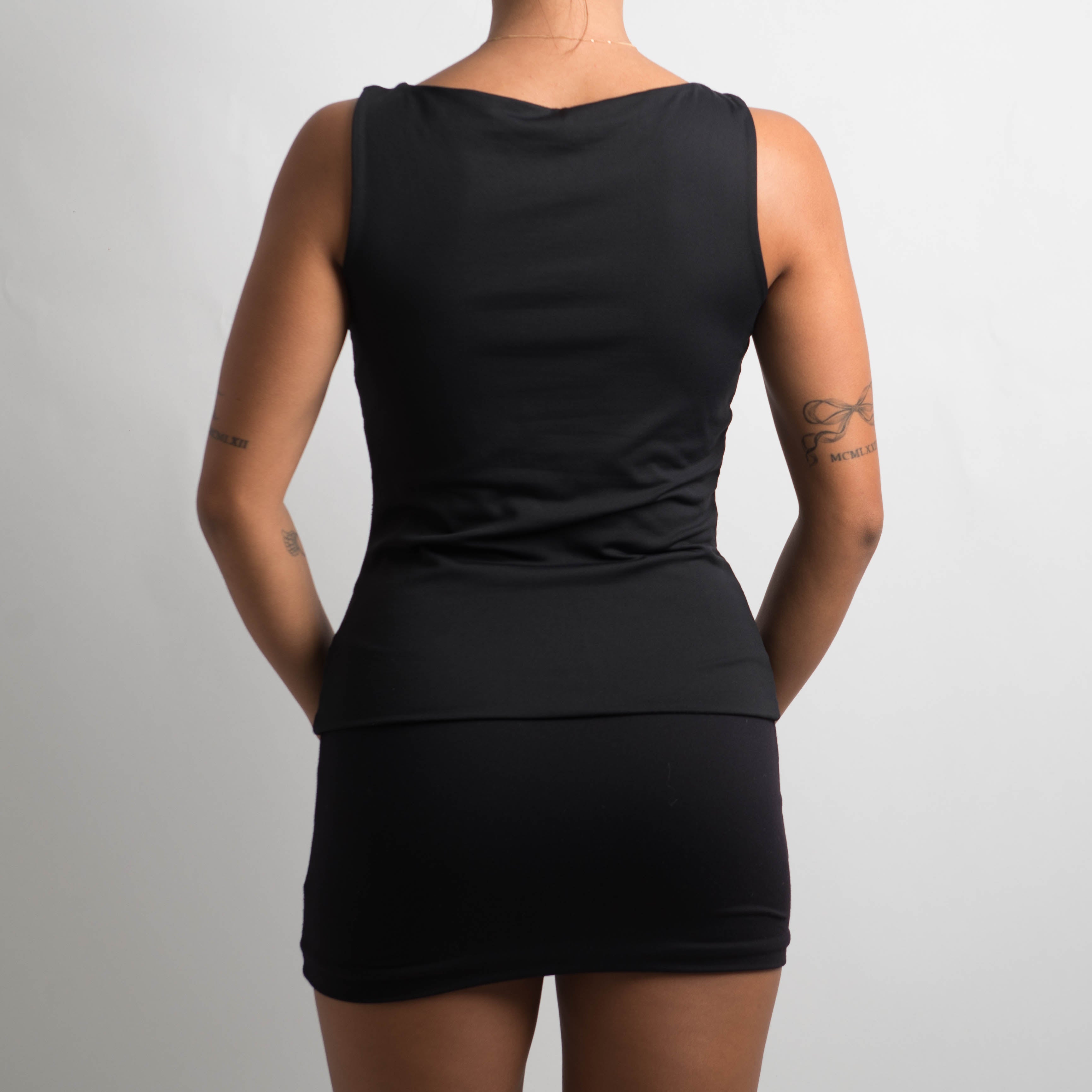 BLACK V NECK TANK TOP