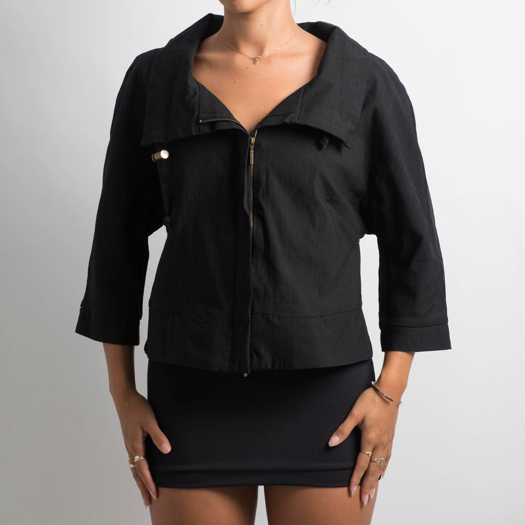 BLACK 3/4 SLEEVE JACKET