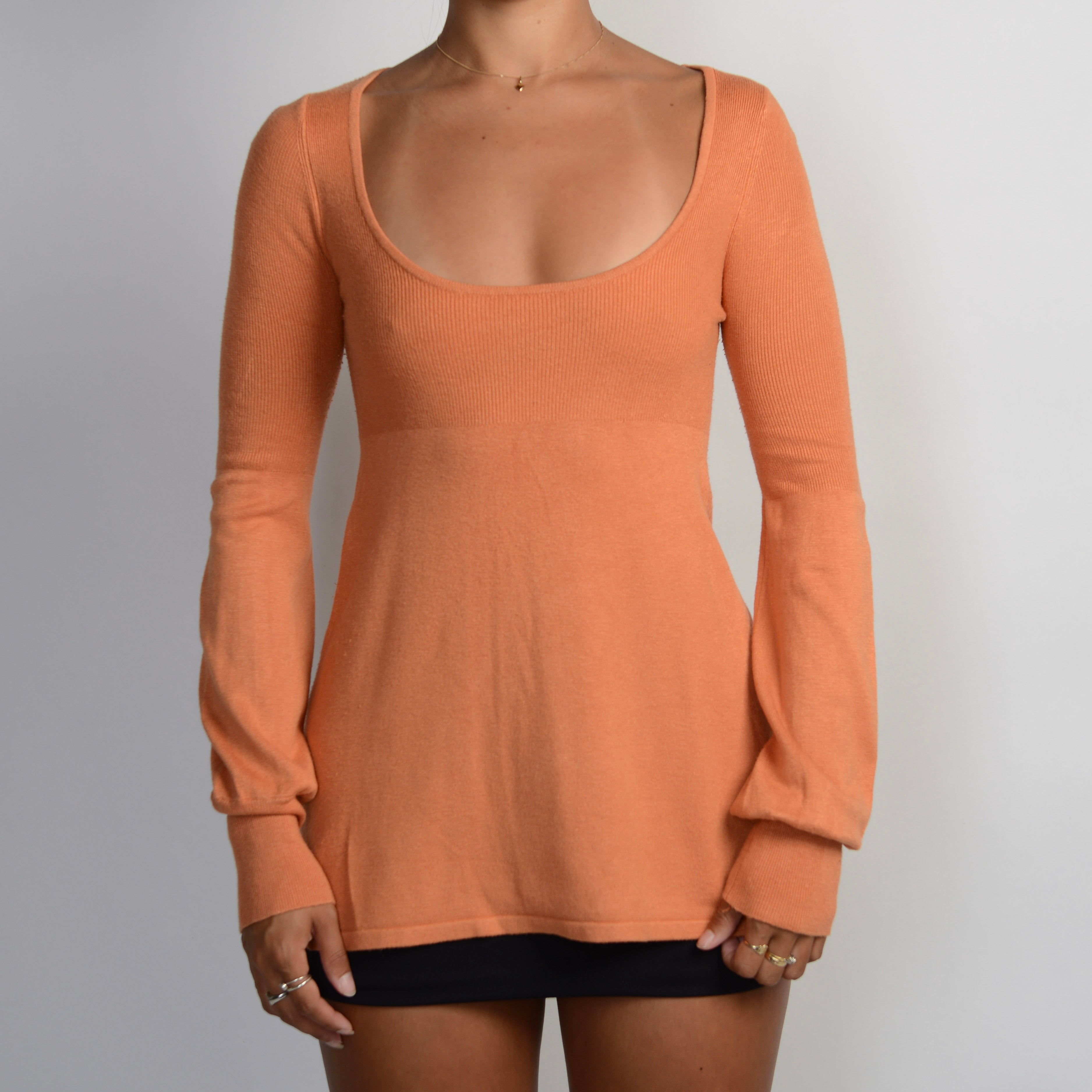 ORANGE KNIT TOP