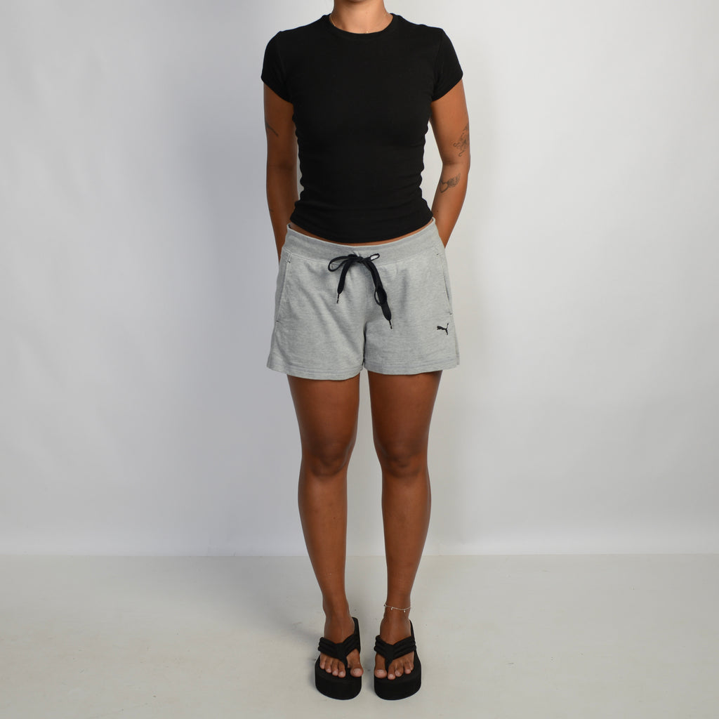 GREY SWEAT SHORTS