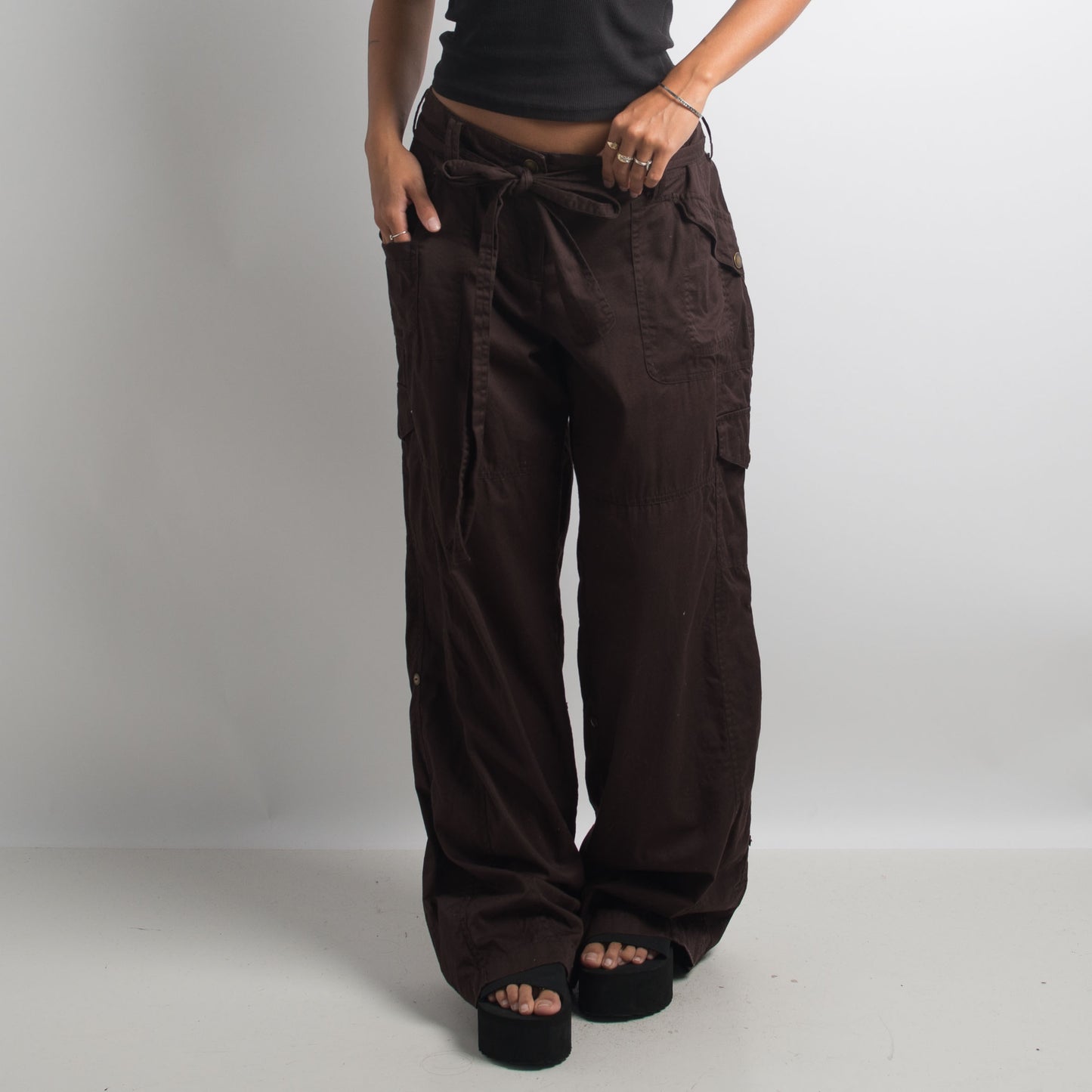 BROWN CARGO PANTS