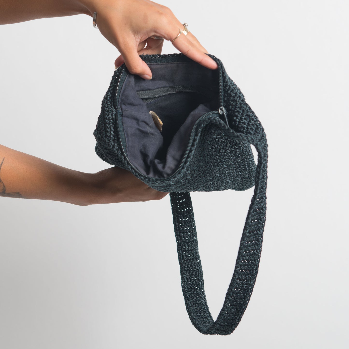 NAVY CROCHET CROSSBODY BAG