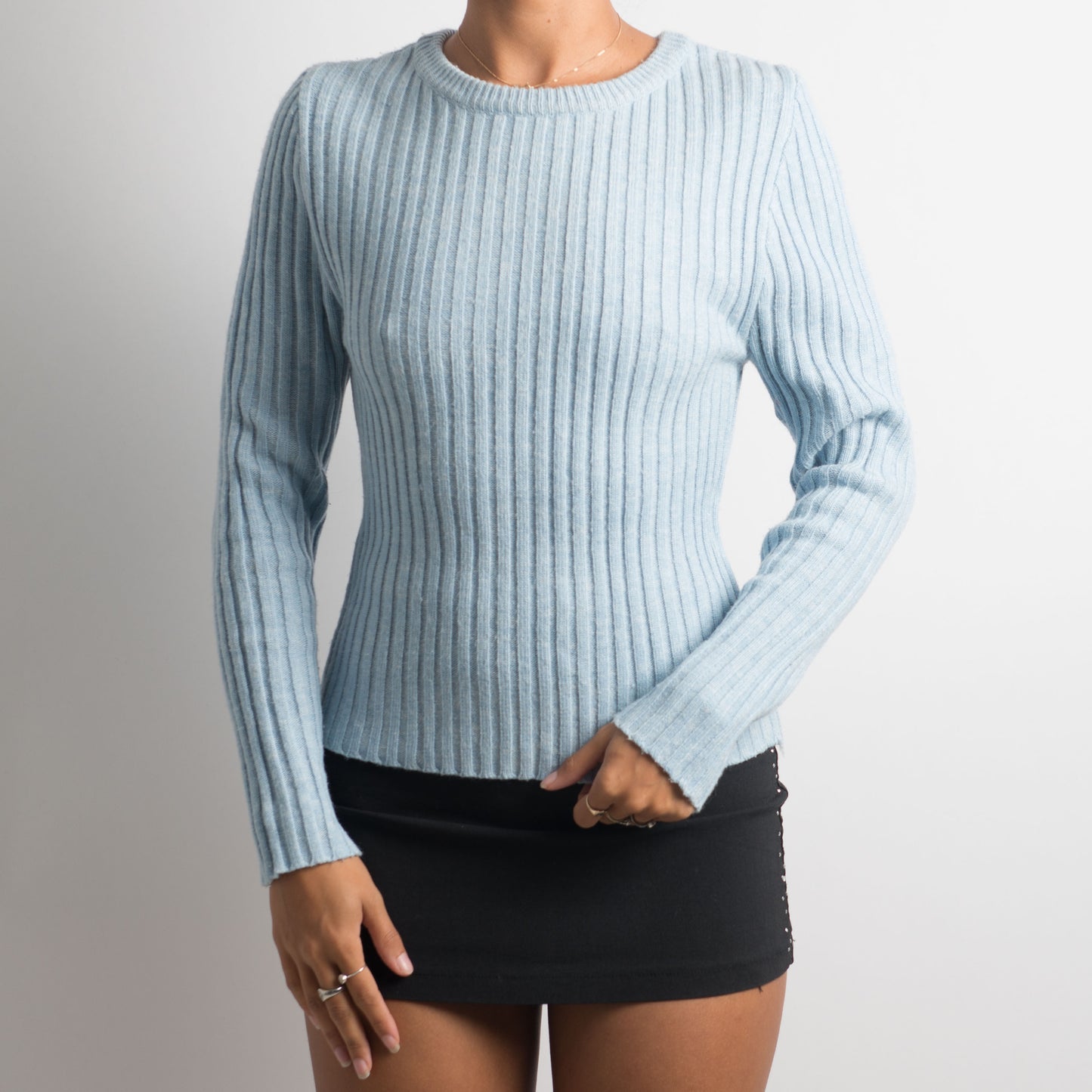 PALE BLUE KNIT RIBBED LONG SLEEVE