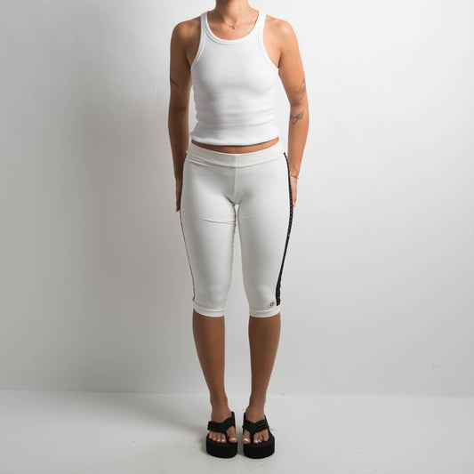 WHITE KNEE LENGTH TIGHTS