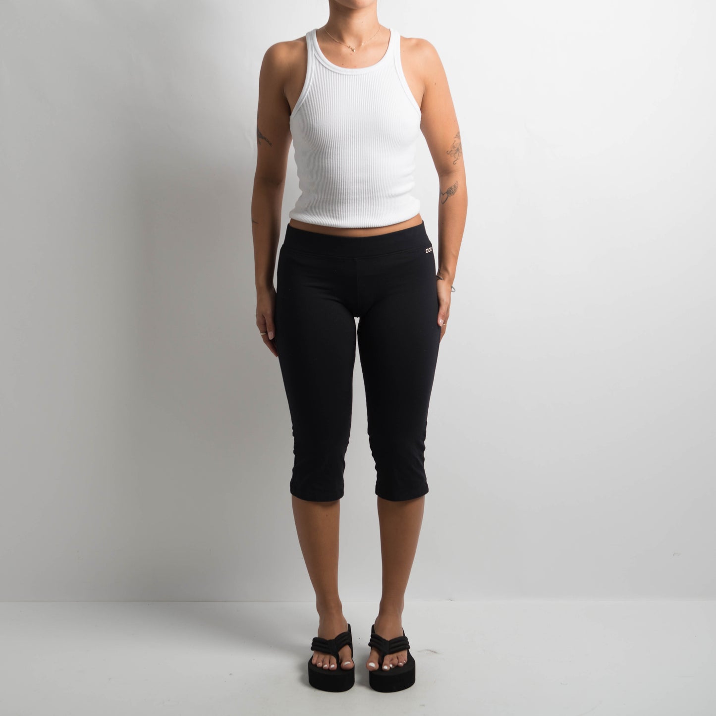 BLACK CROP TIGHTS