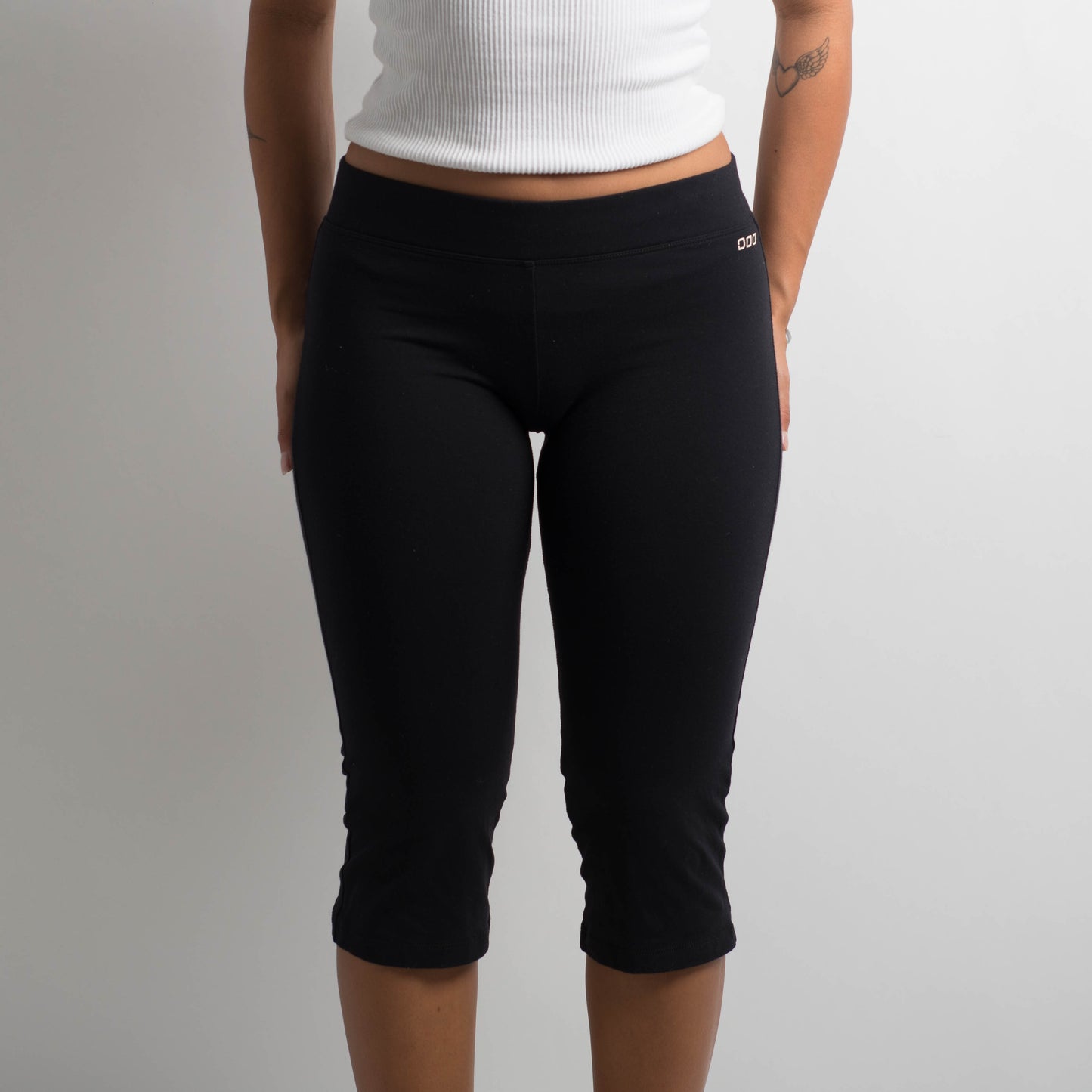 BLACK CROP TIGHTS